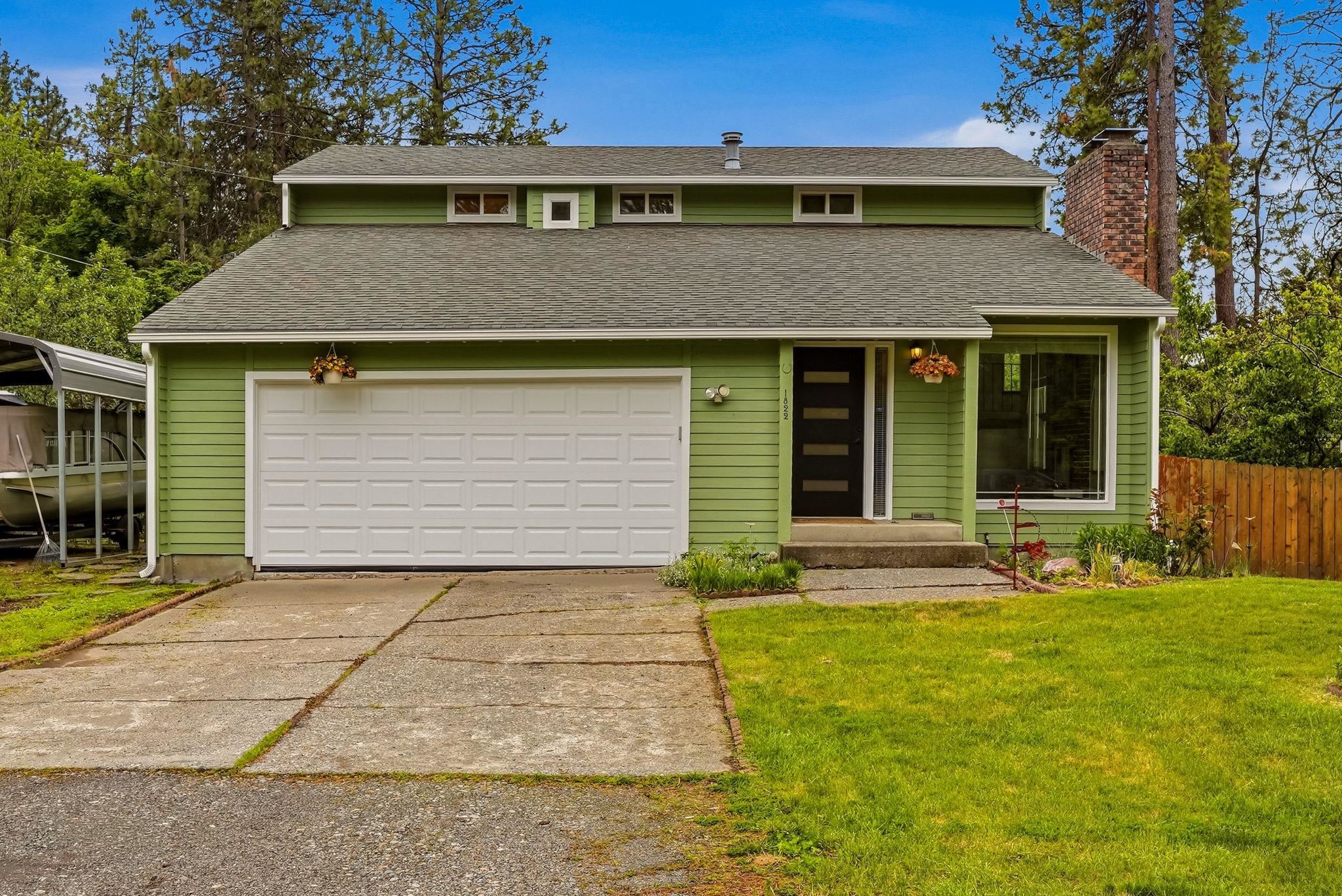 1822 E 33RD Ave - Photo 1