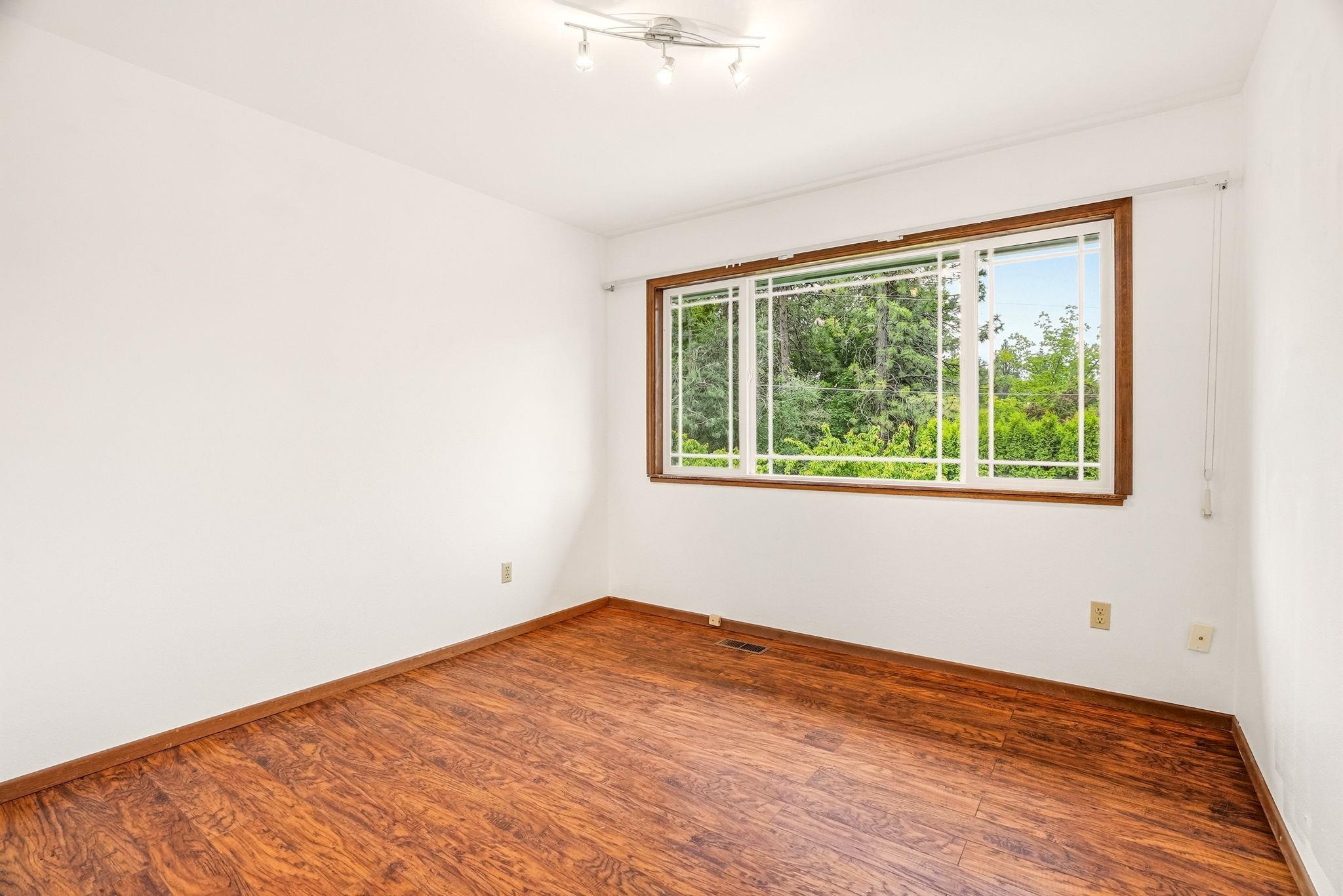 1822 E 33RD Ave - Photo 22