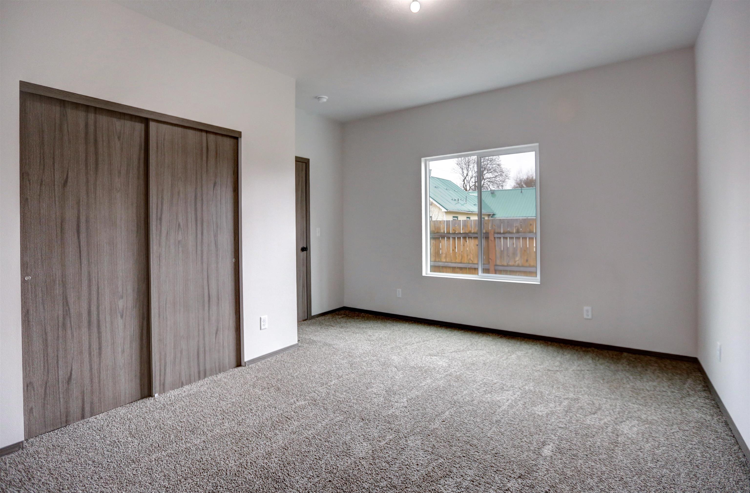 404 N Martini Ln - Photo 11