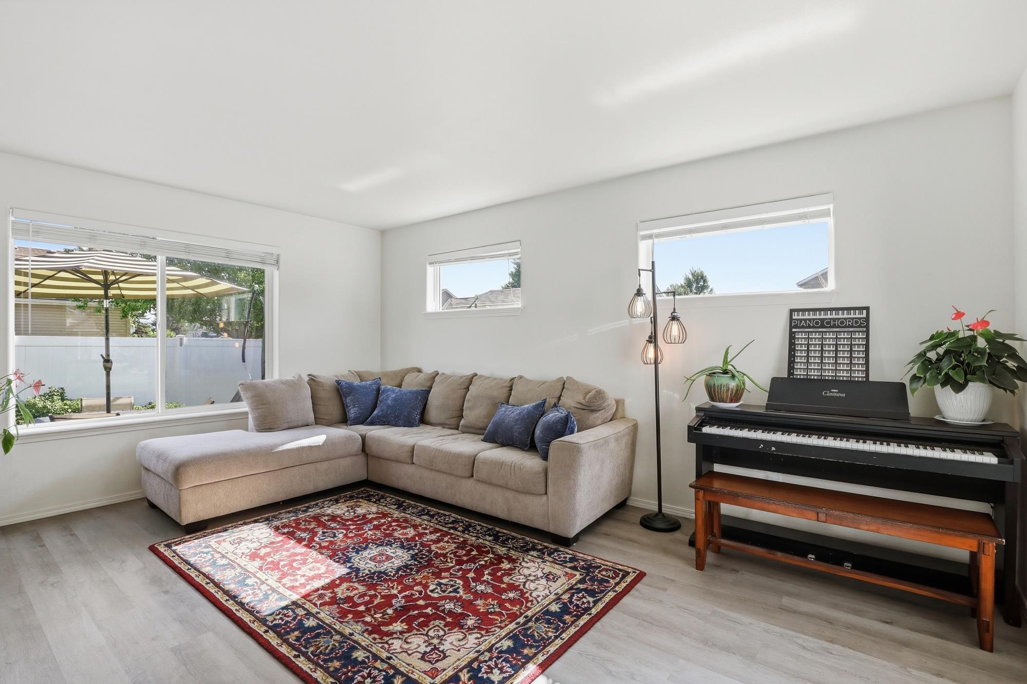 17406 E Knox Ave - Photo 3