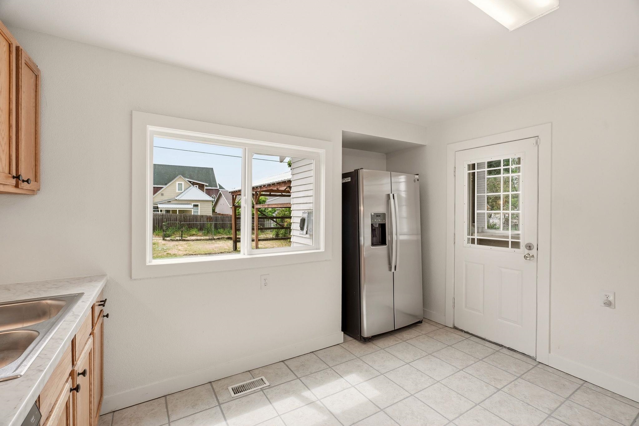 2724 E Diamond Ave - Photo 16