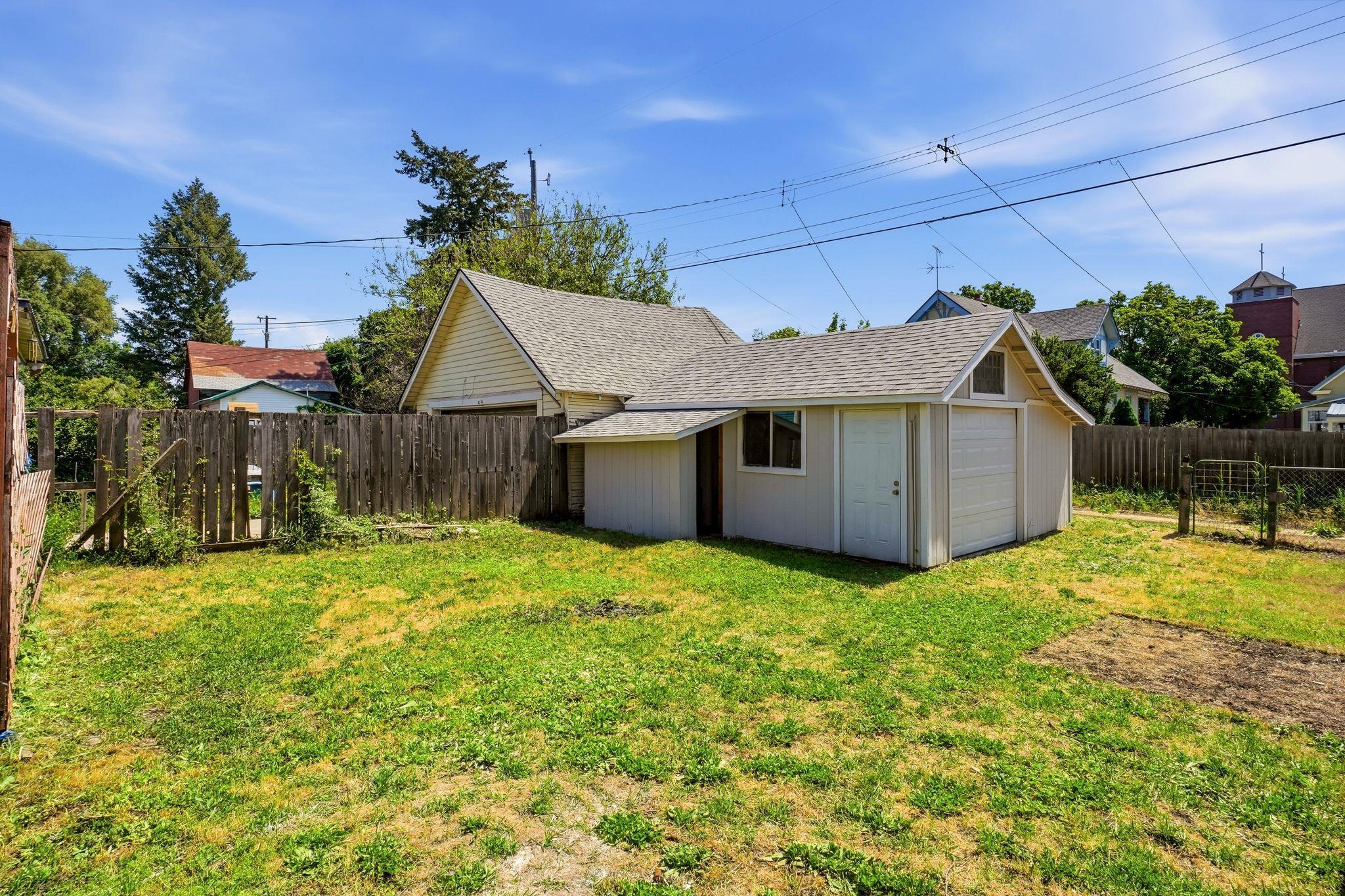 2724 E Diamond Ave - Photo 43