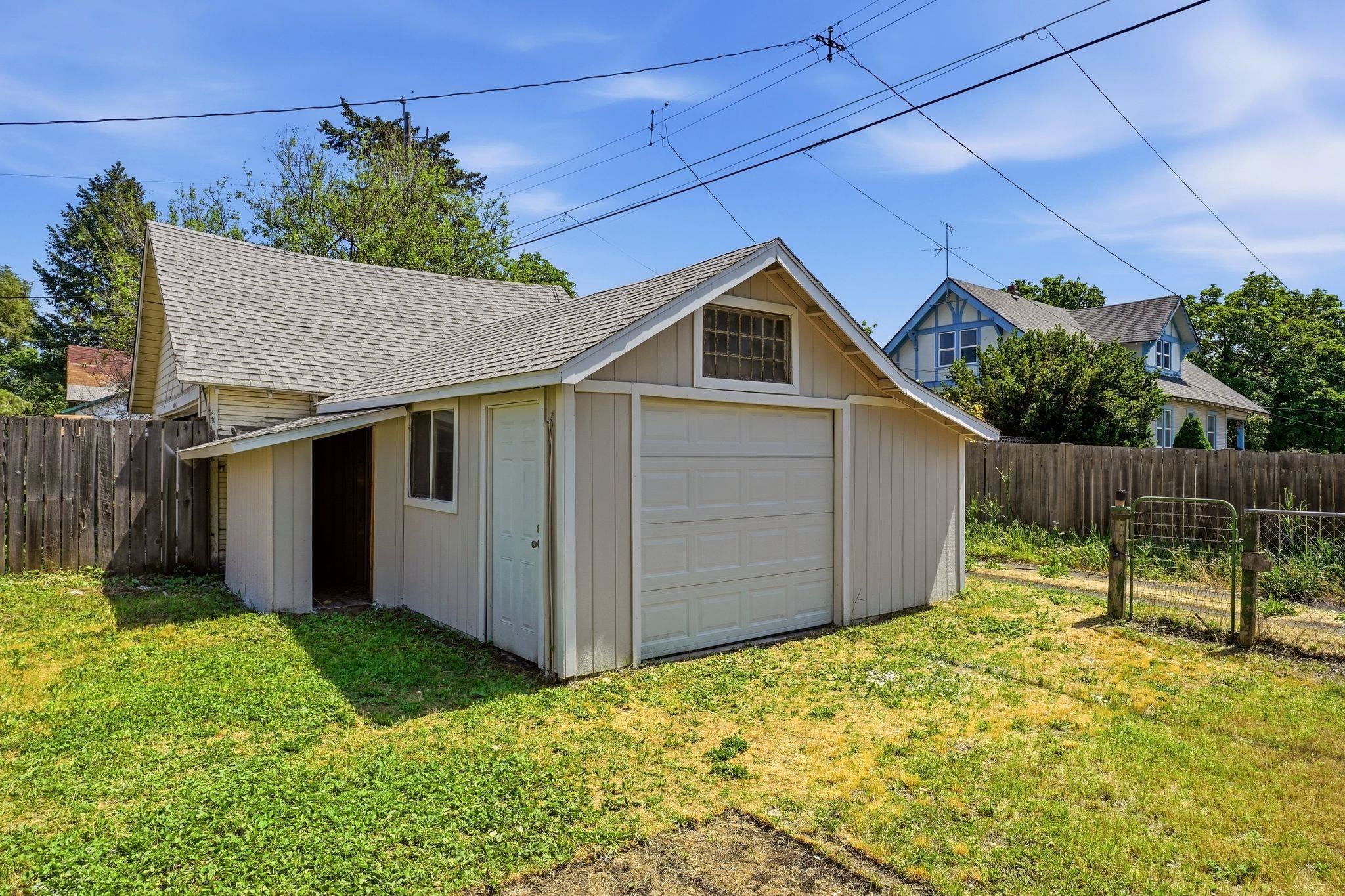 2724 E Diamond Ave - Photo 44