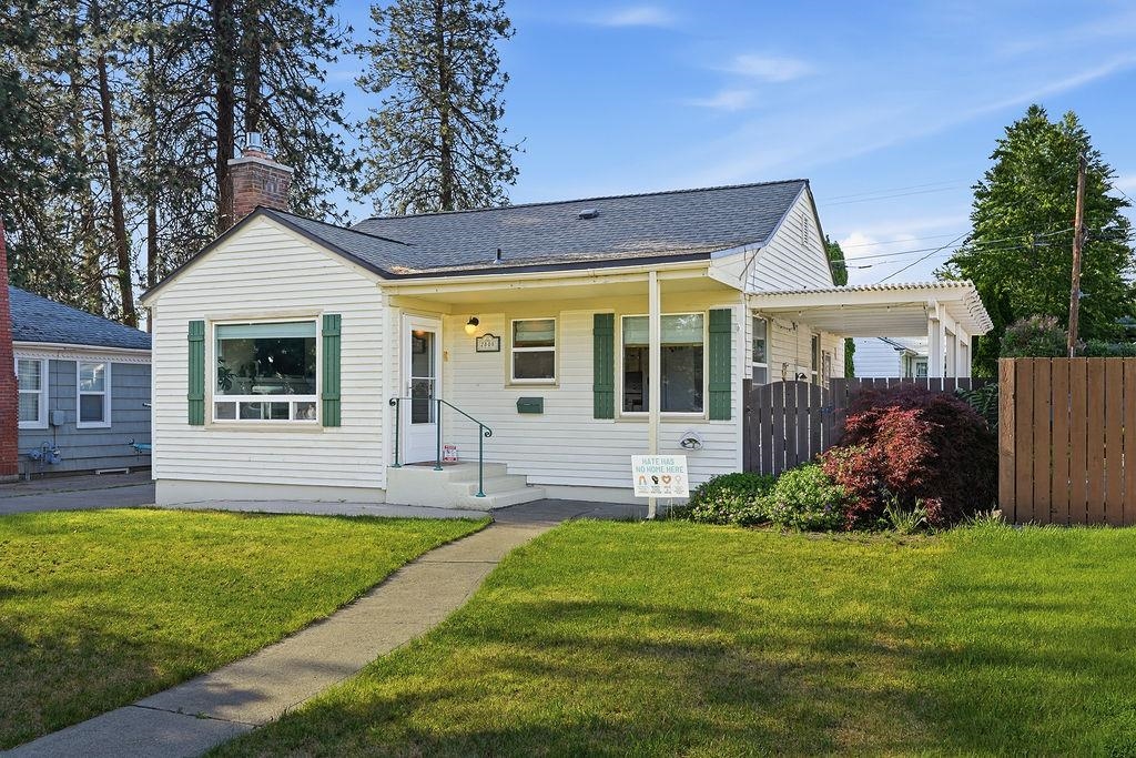 2808 W Upton Ave - Photo 1