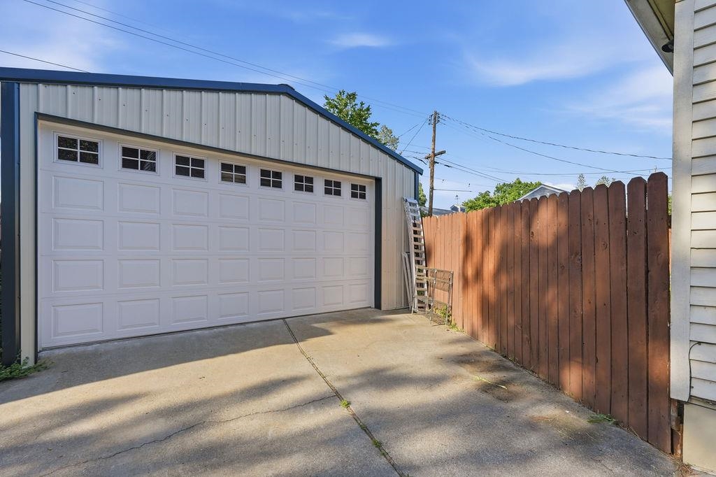 2808 W Upton Ave - Photo 34