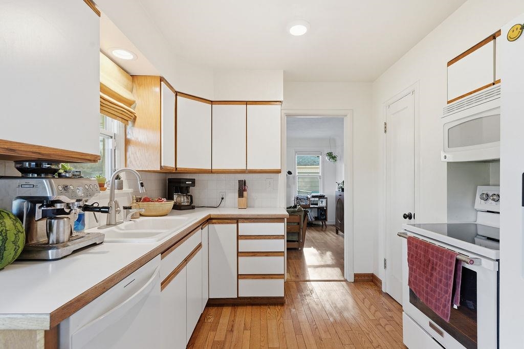 2808 W Upton Ave - Photo 11