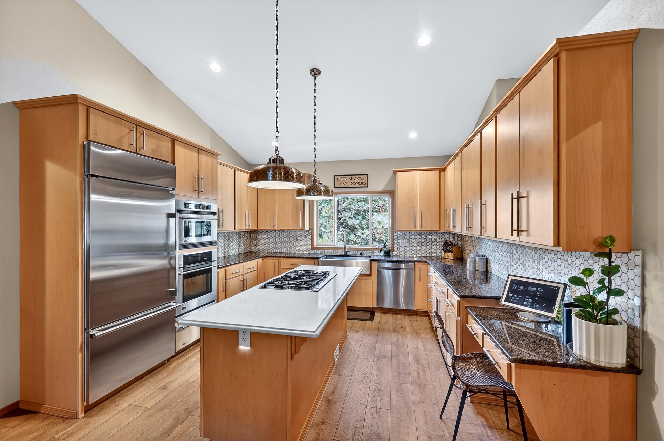 13906 E 39th Ln - Photo 3