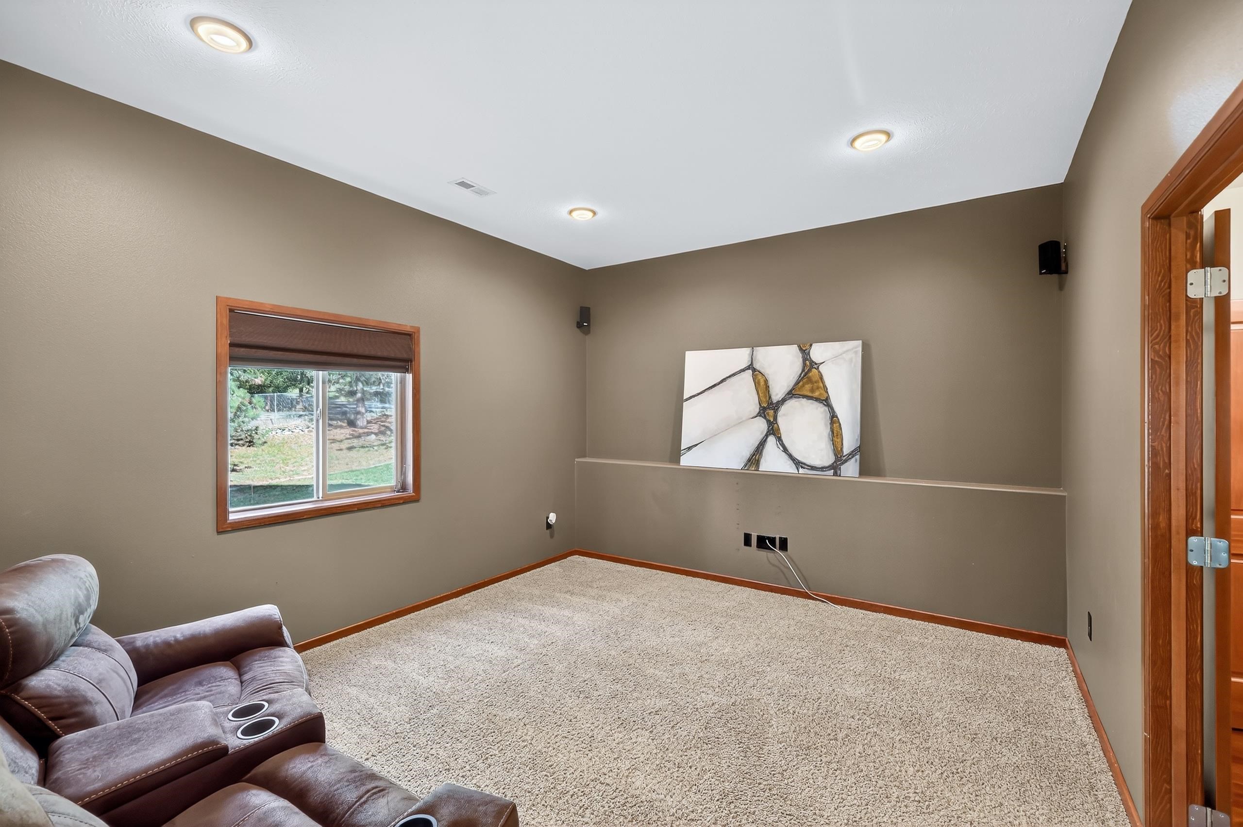 13906 E 39th Ln - Photo 31