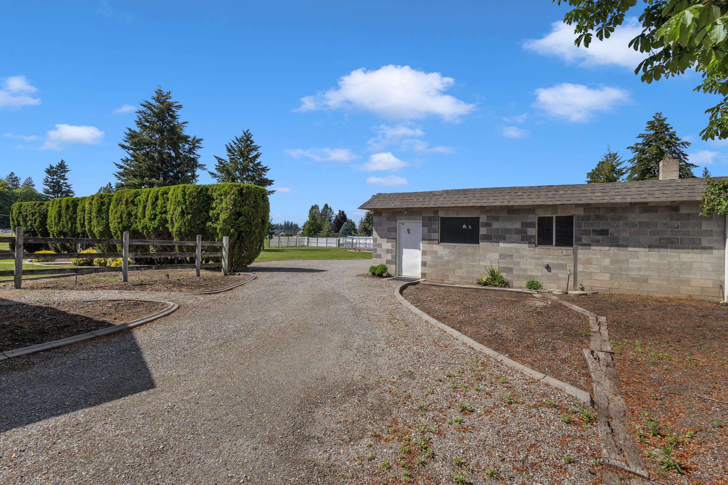 7605 E 18th Ave - Photo 34