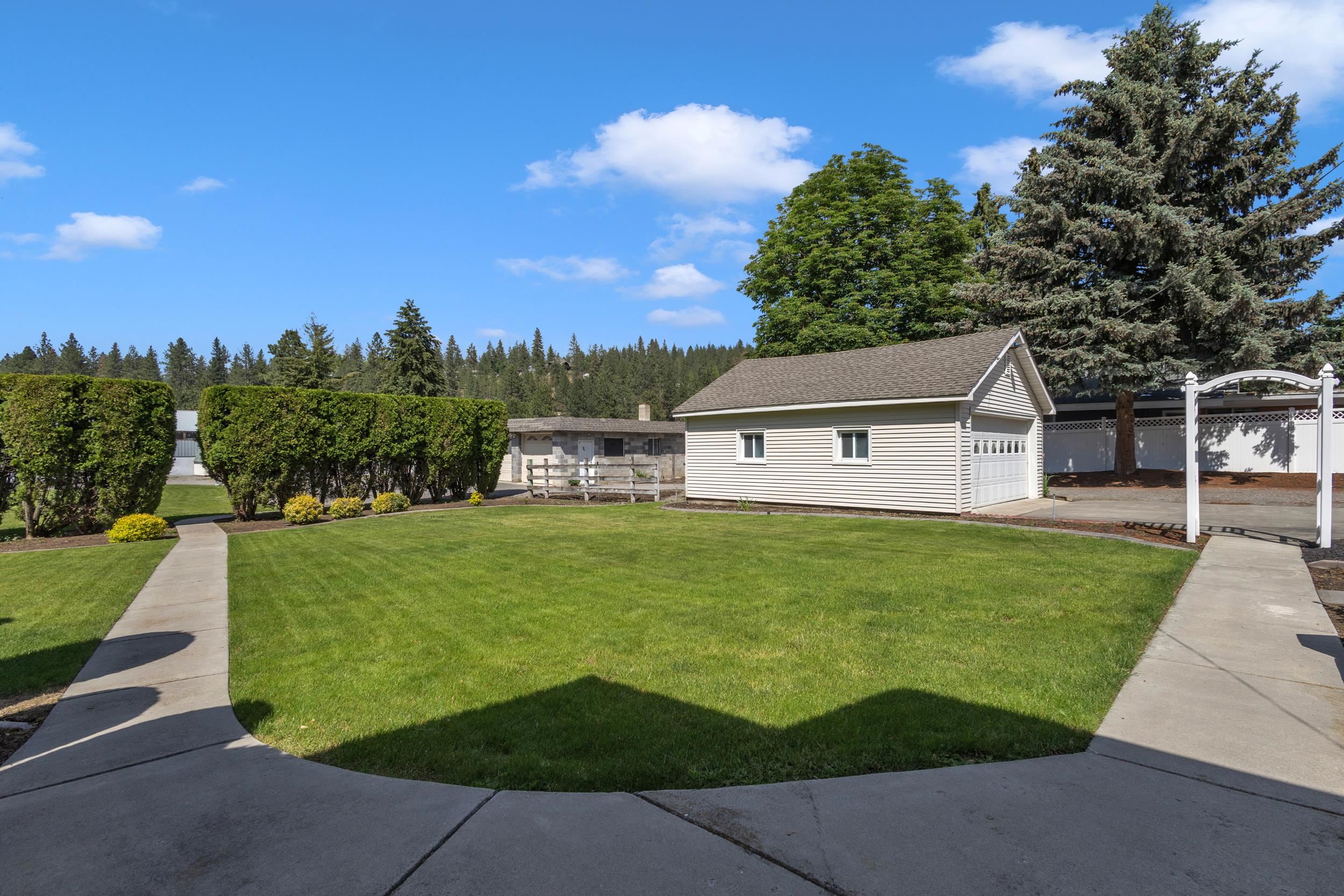 7605 E 18th Ave - Photo 32