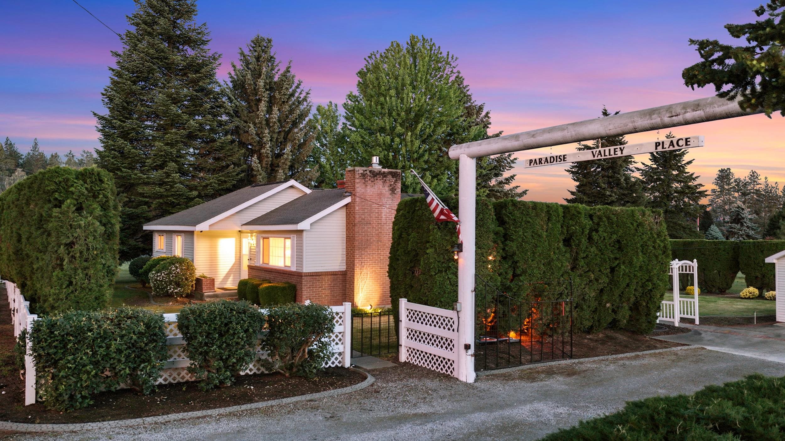 7605 E 18th Ave - Photo 1