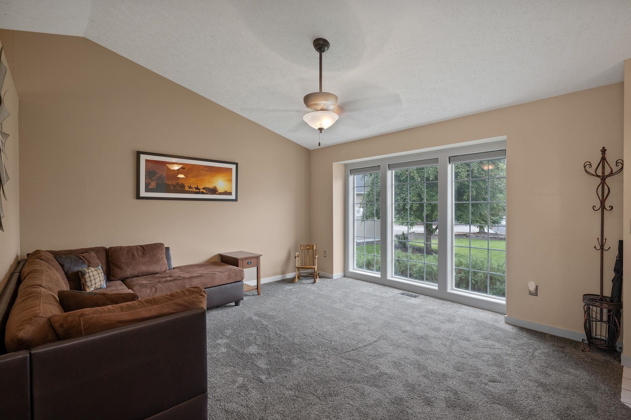 3405 E Buckley Ct - Photo 3
