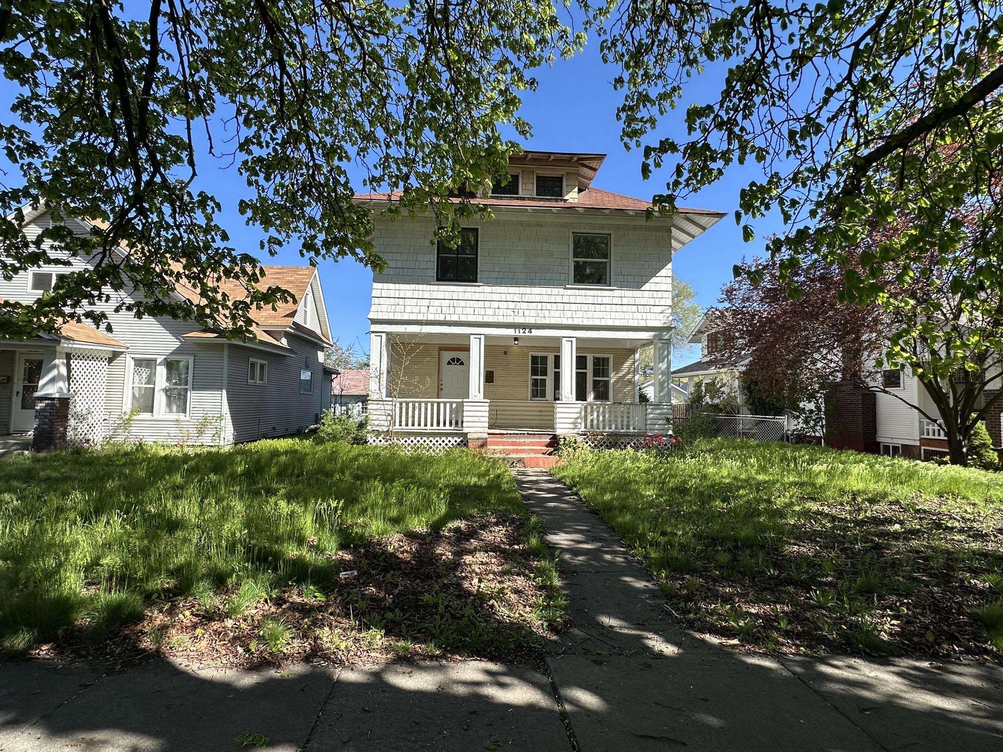 1124 W Mansfield Ave - Photo 1