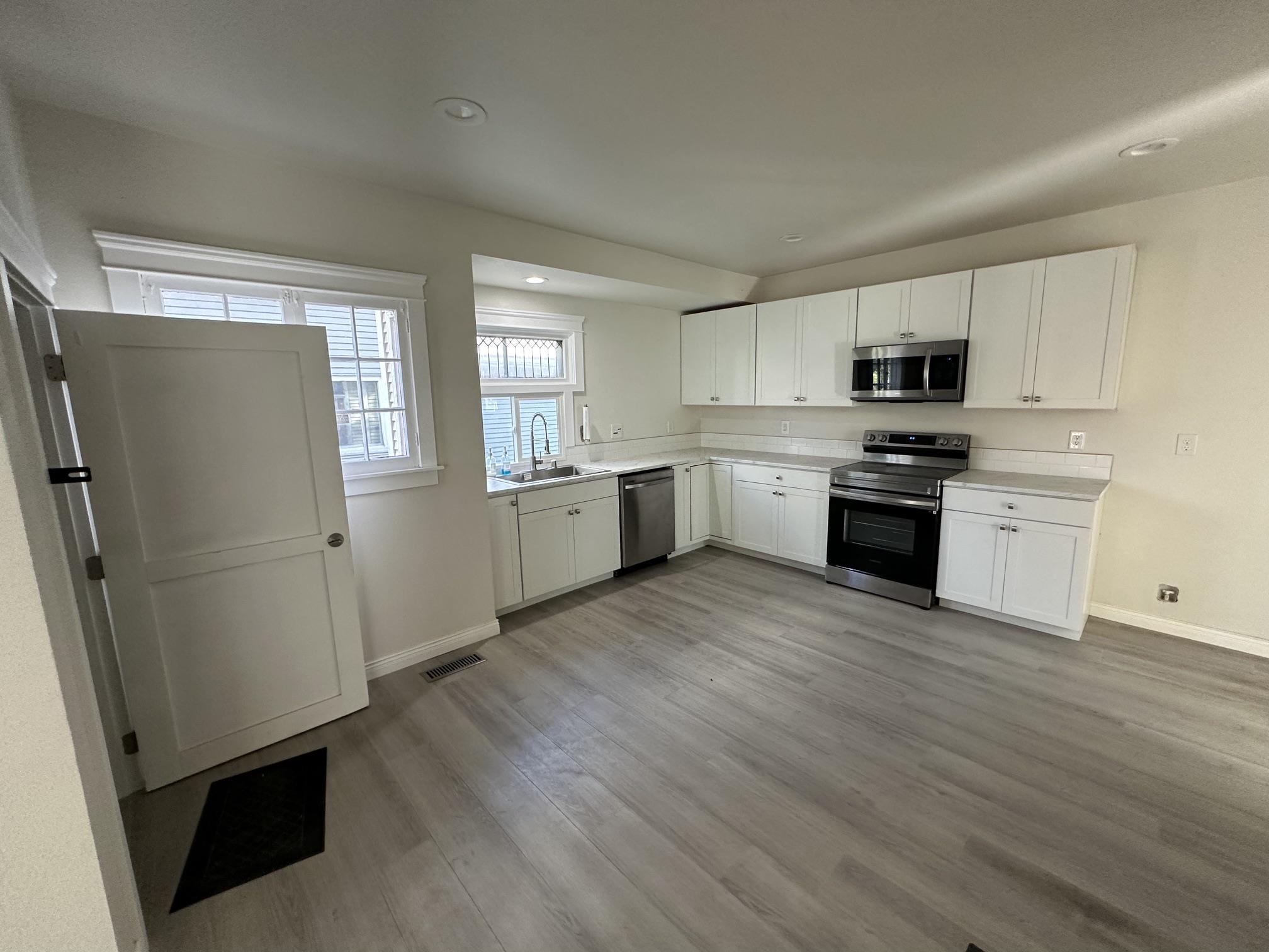 1124 W Mansfield Ave - Photo 5