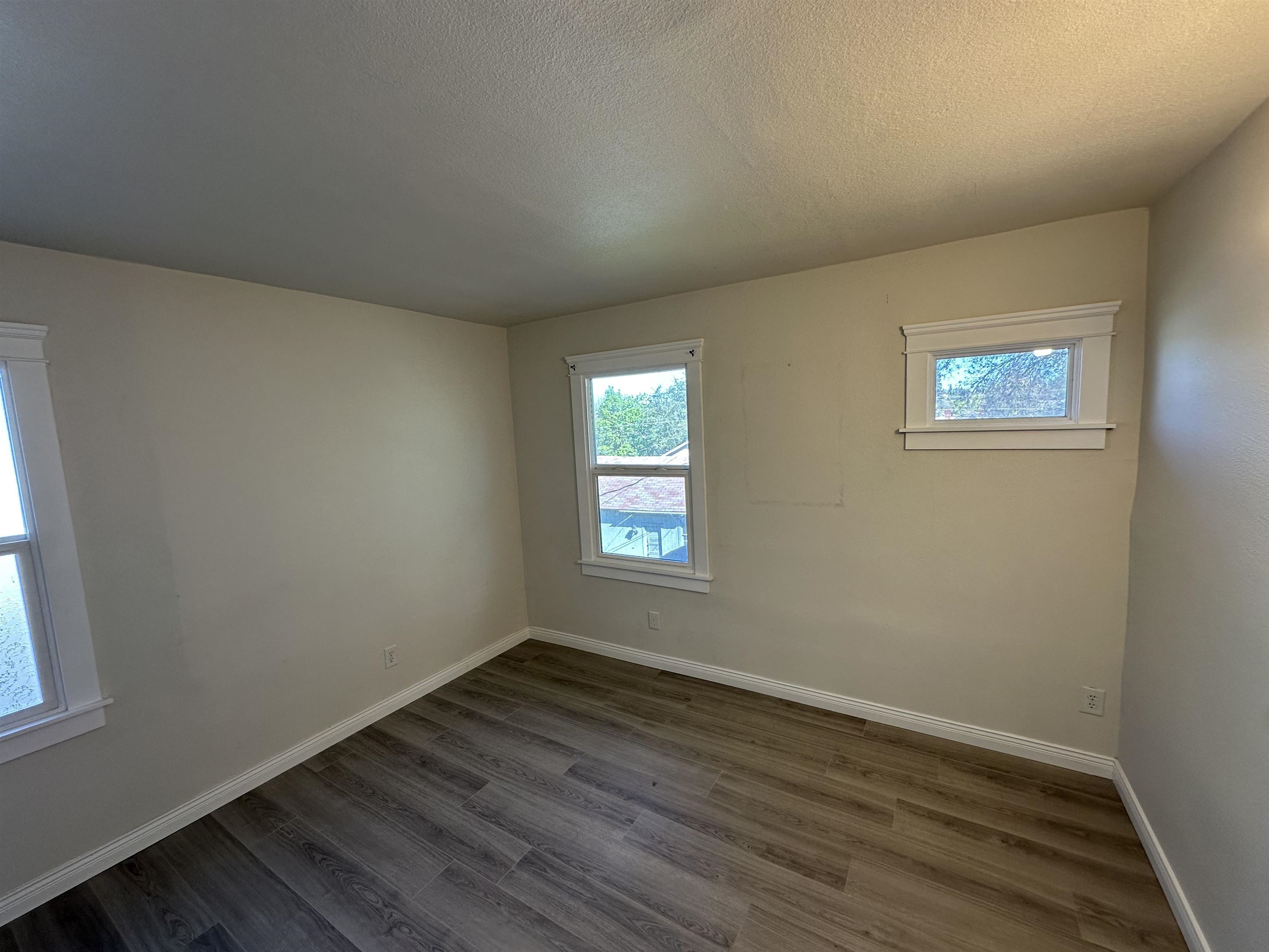 1124 W Mansfield Ave - Photo 10