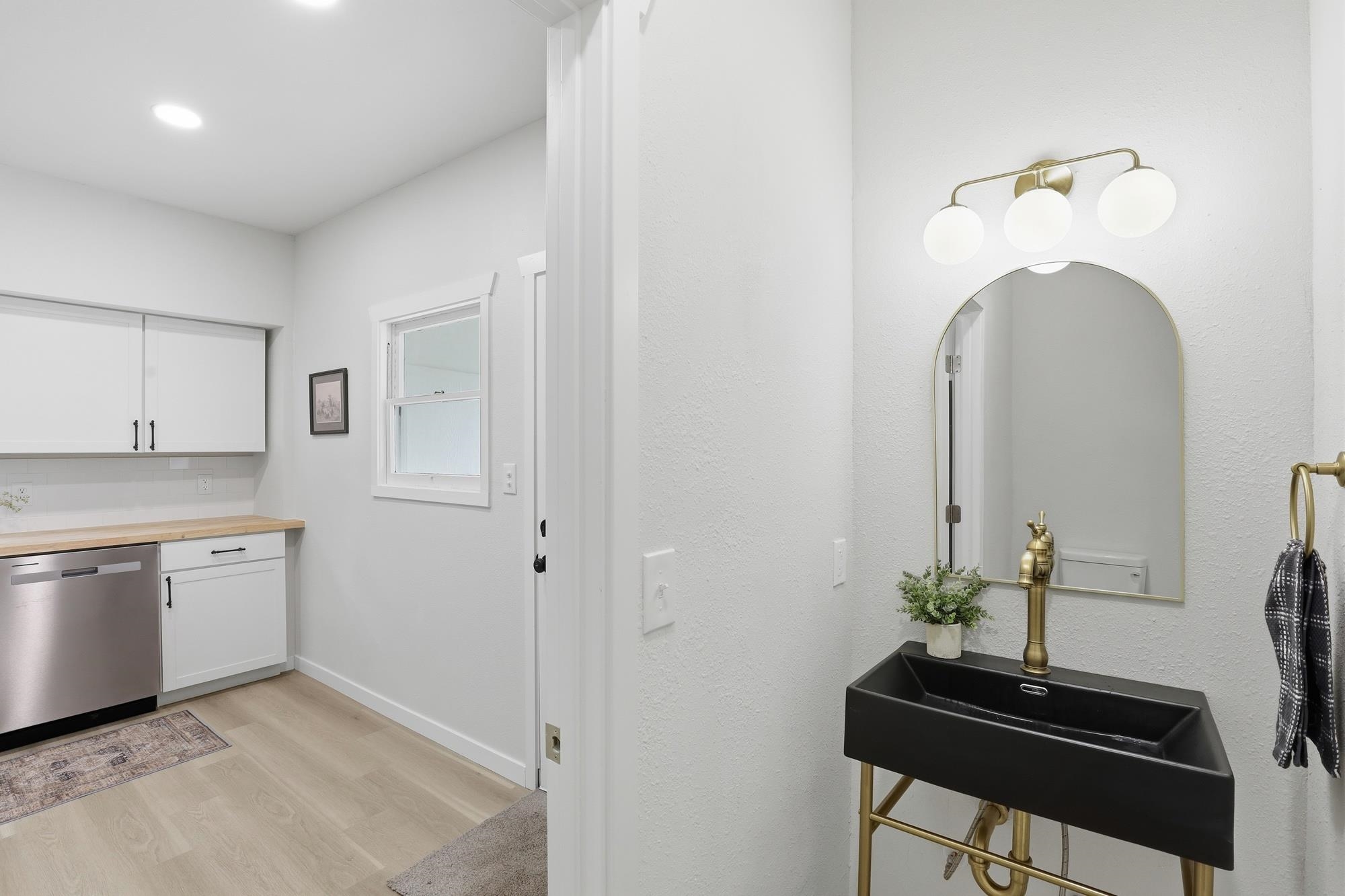 718 E Illinois Ave - Photo 18