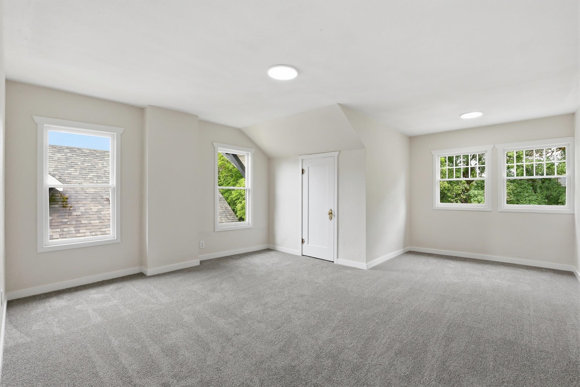 718 E Illinois Ave - Photo 27