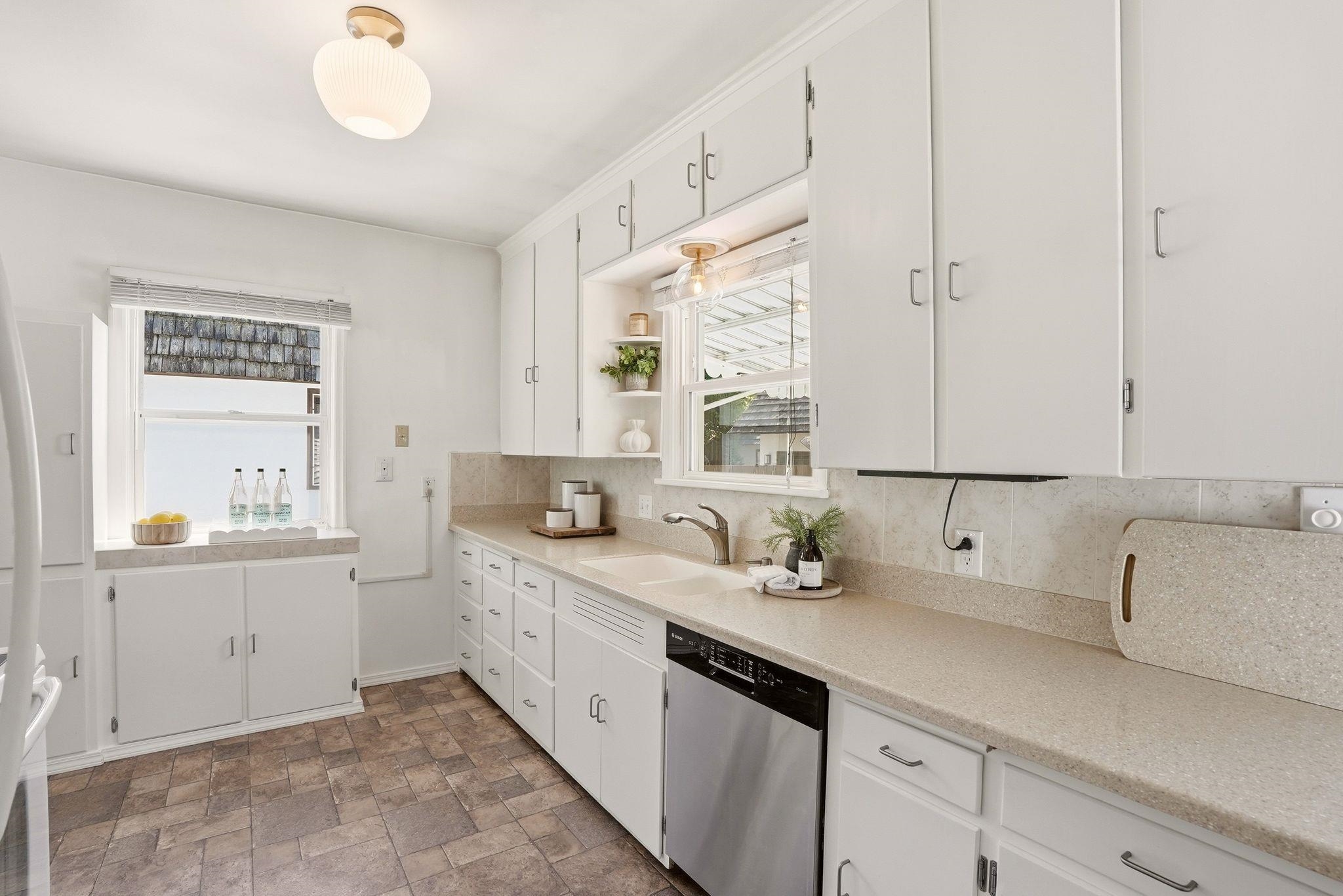 3128 S Manito Blvd - Photo 10