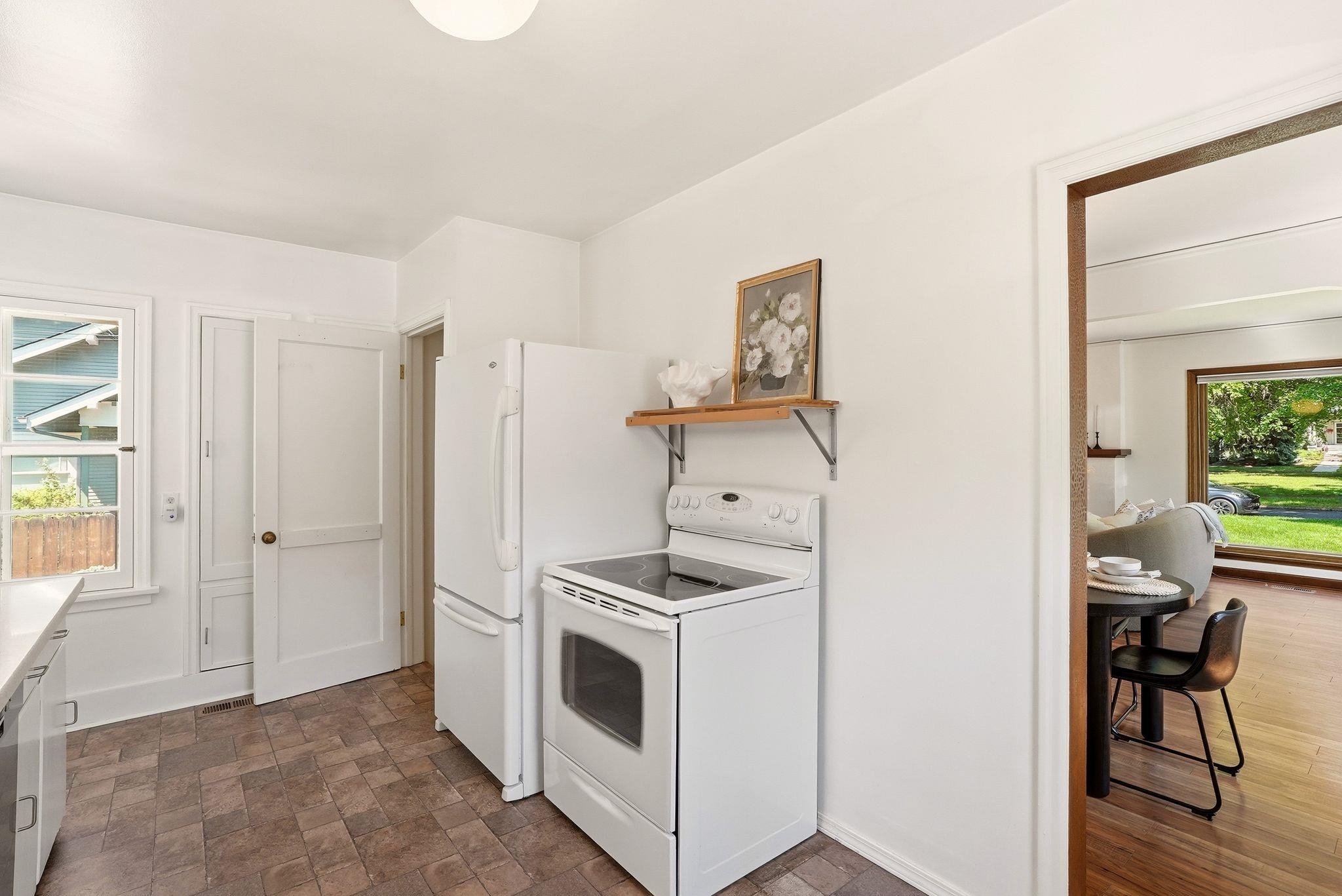 3128 S Manito Blvd - Photo 11