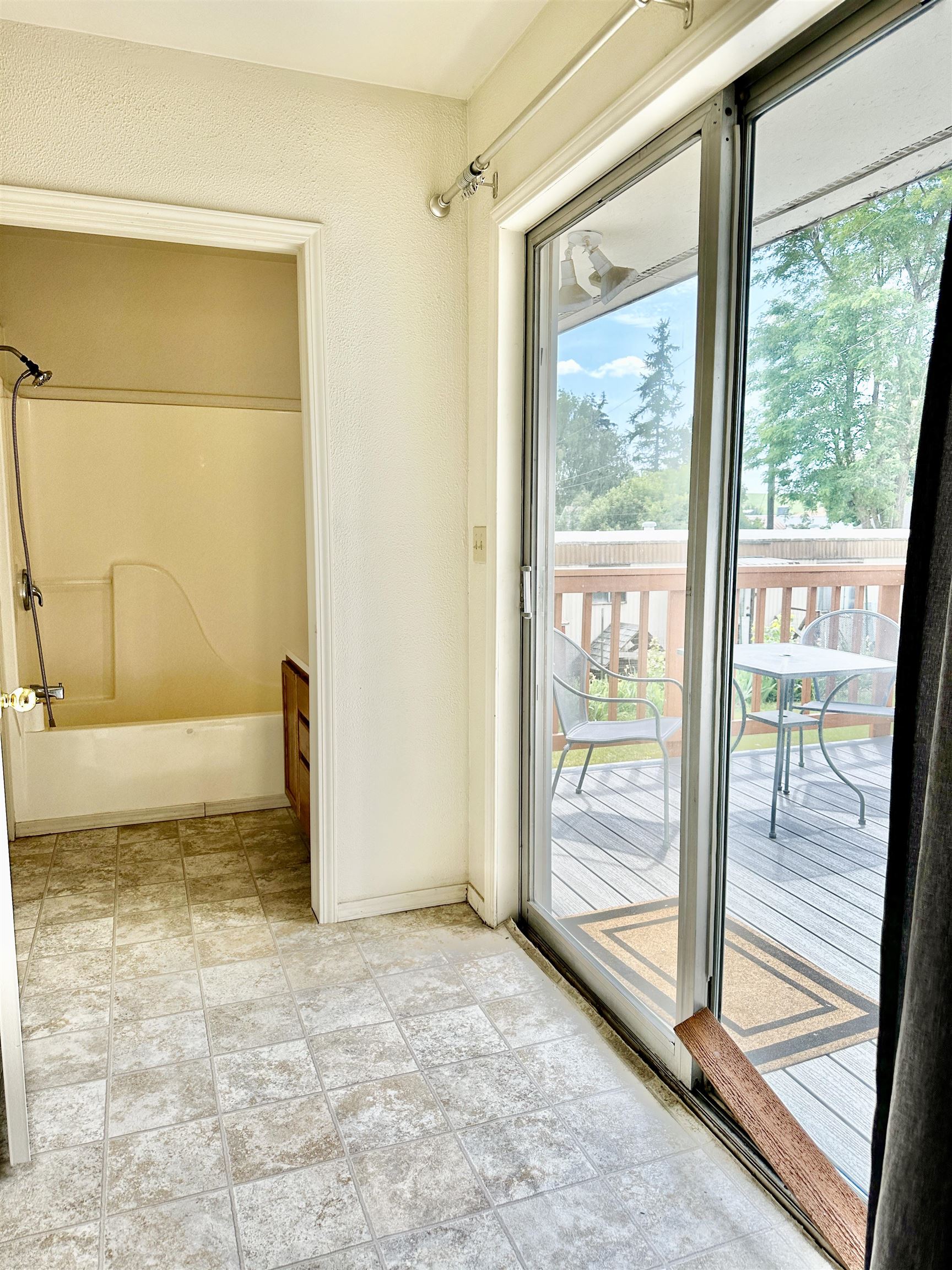 521 N Ramsey St - Photo 28