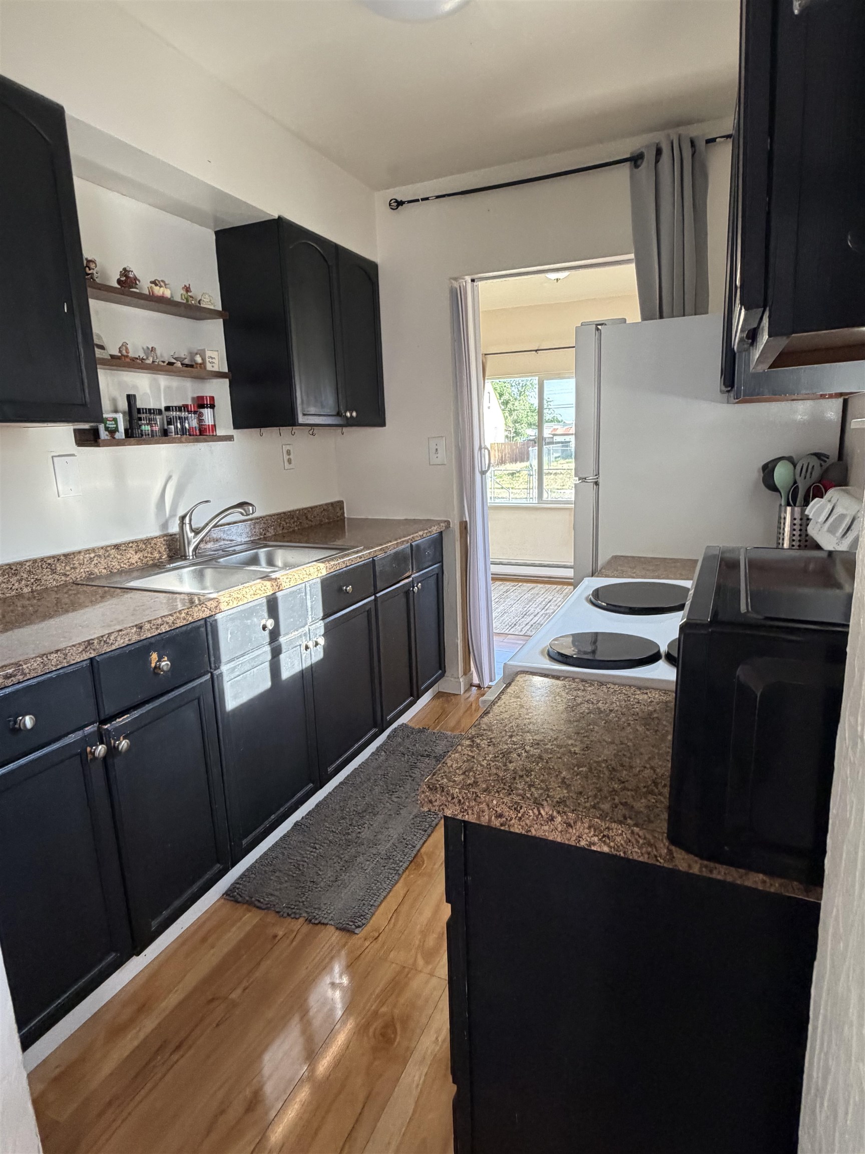 915 E Everett Ave - Photo 8