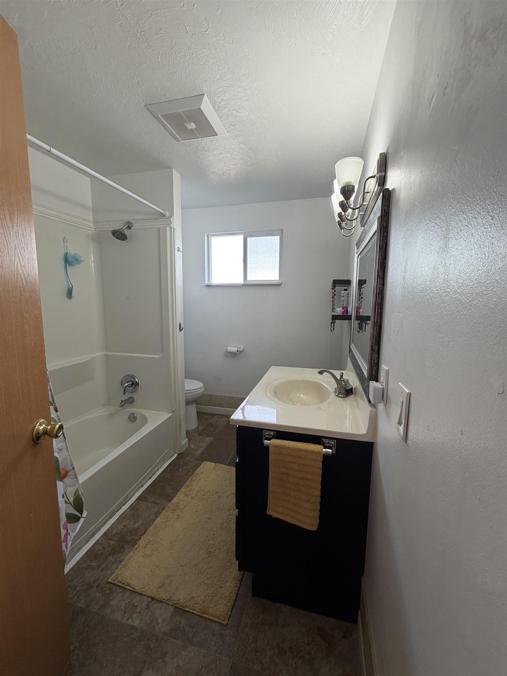 915 E Everett Ave - Photo 11