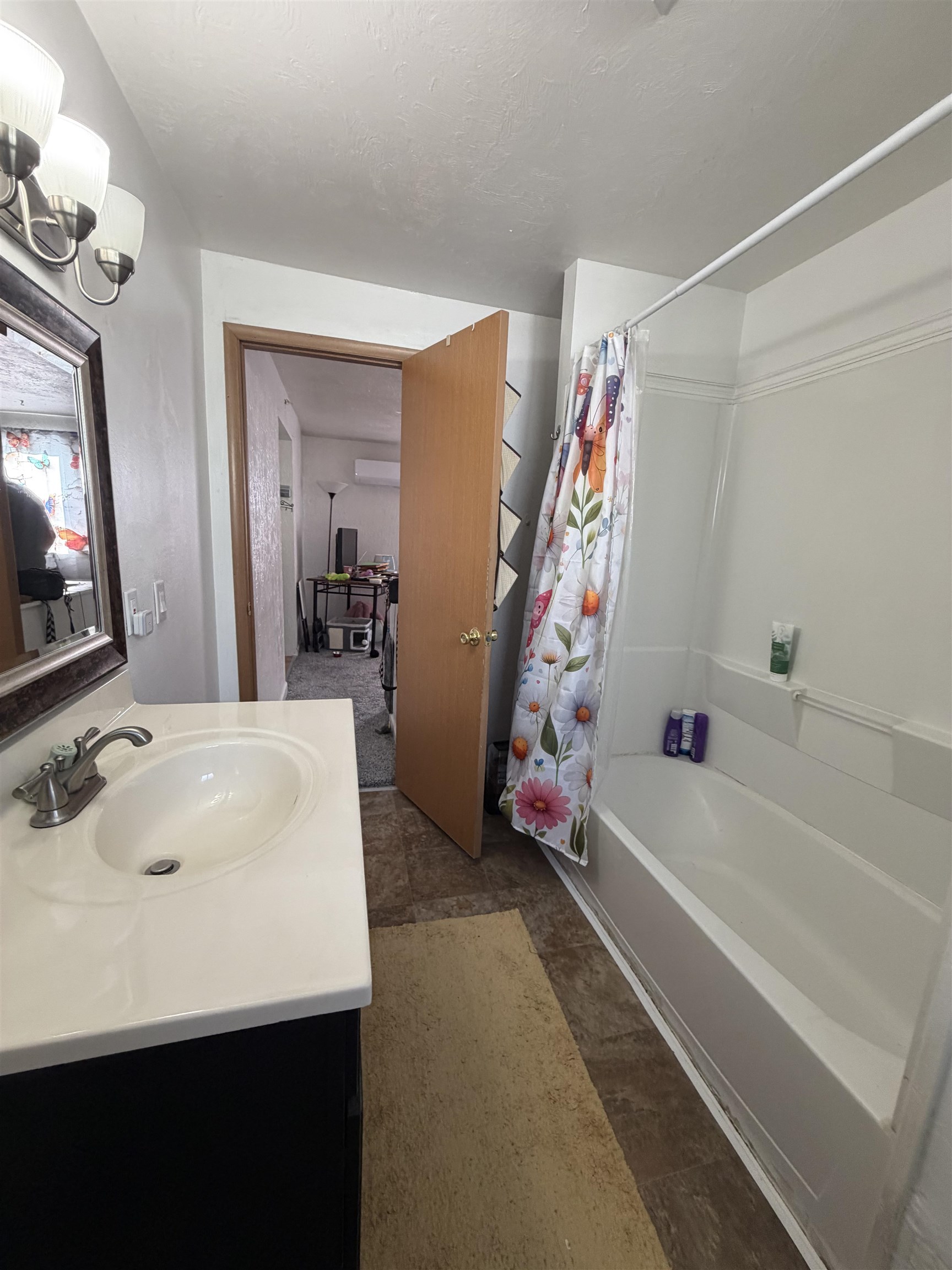 915 E Everett Ave - Photo 12