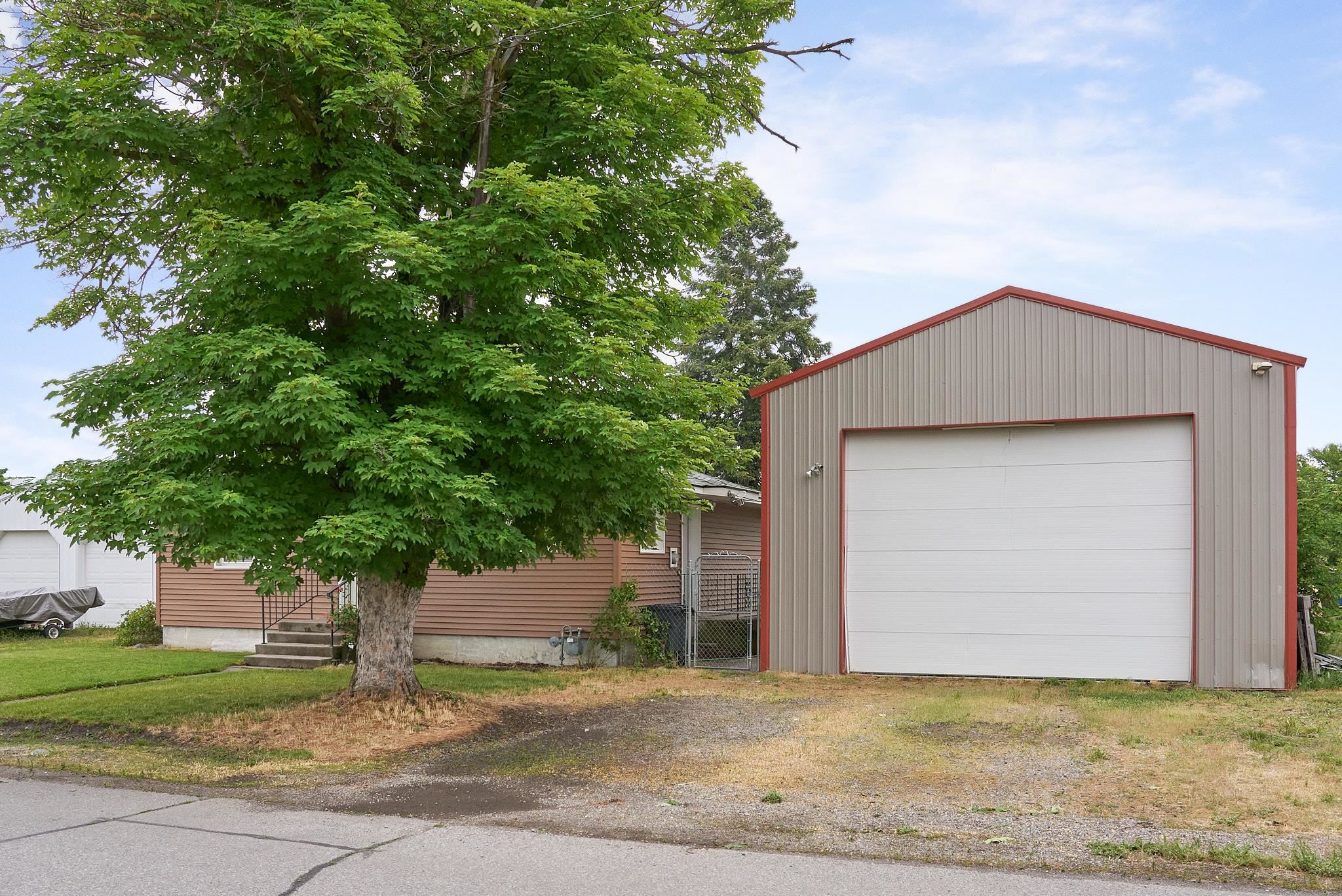 1212 N BESSIE Rd - Photo 3