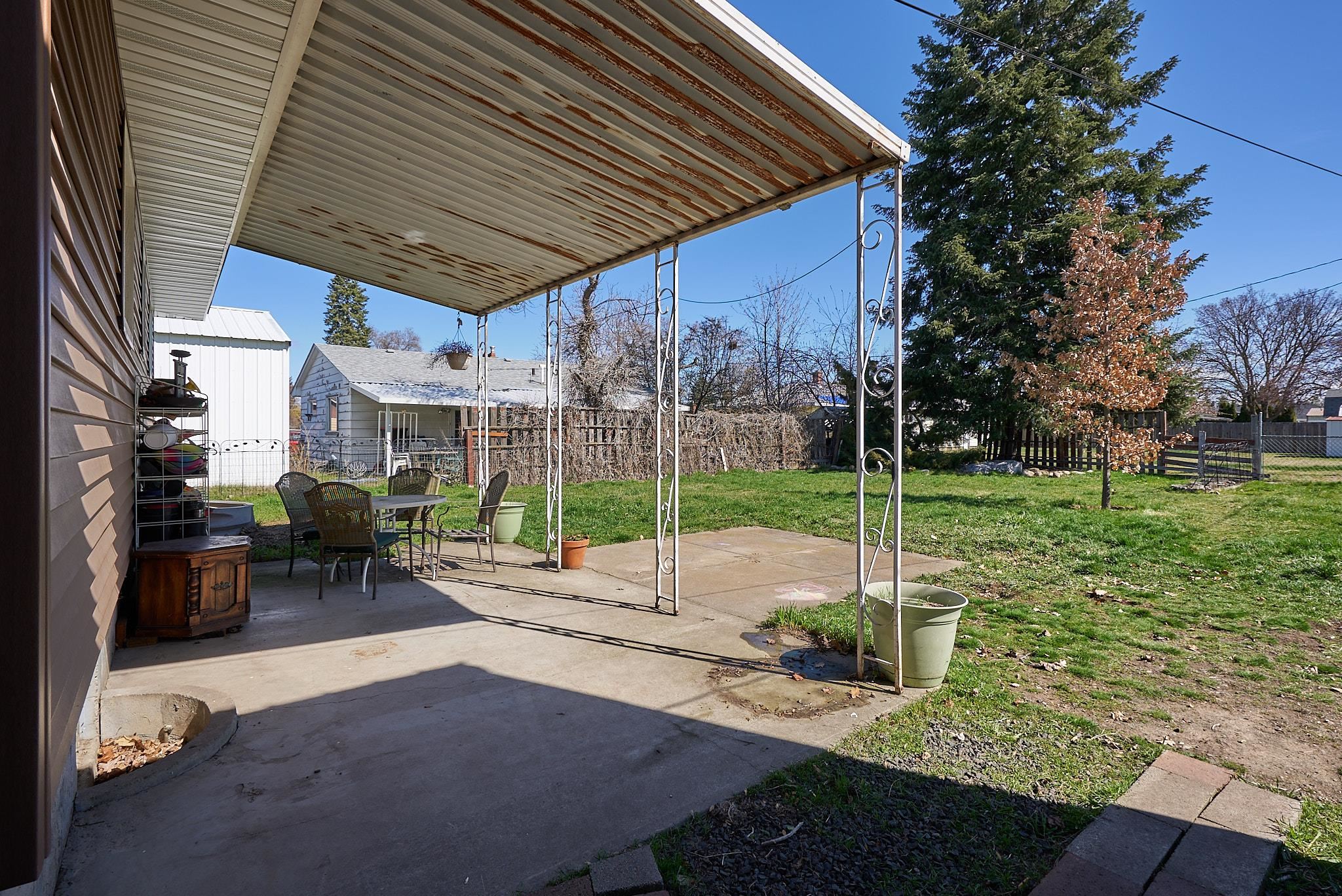 1212 N BESSIE Rd - Photo 5