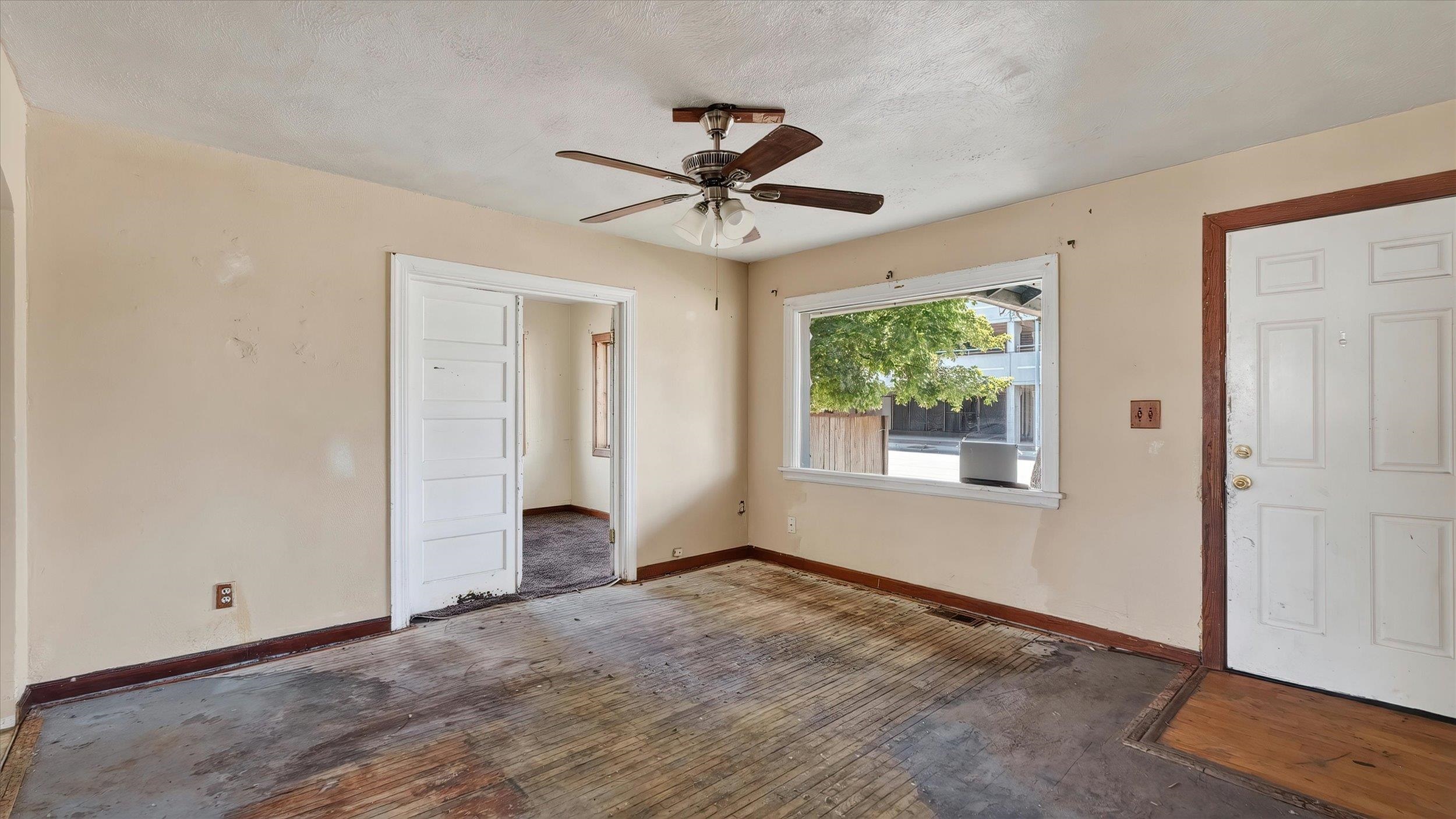 5016 N Lidgerwood St - Photo 7