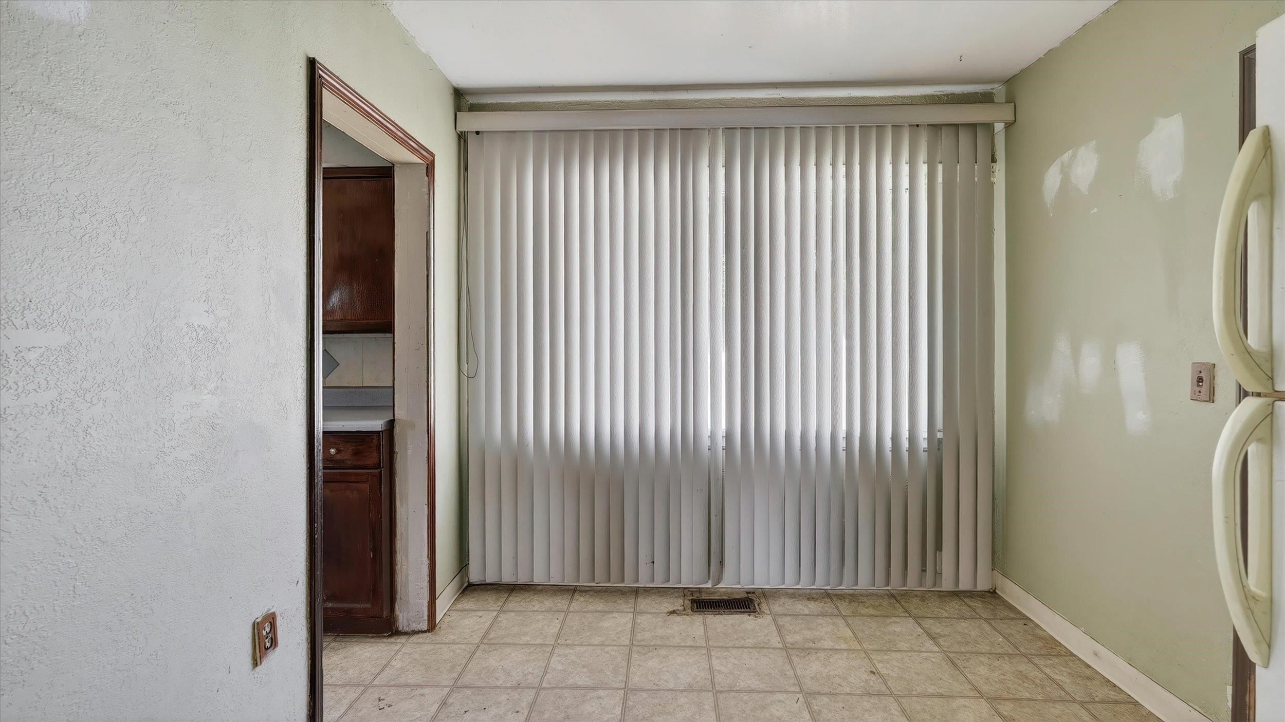 5016 N Lidgerwood St - Photo 12