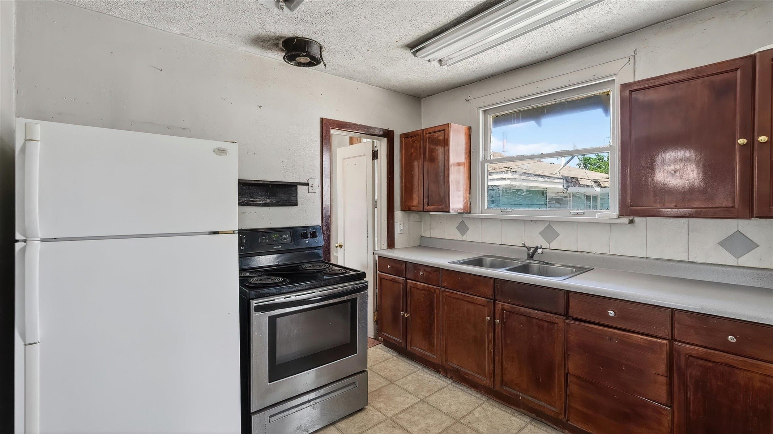 5016 N Lidgerwood St - Photo 18