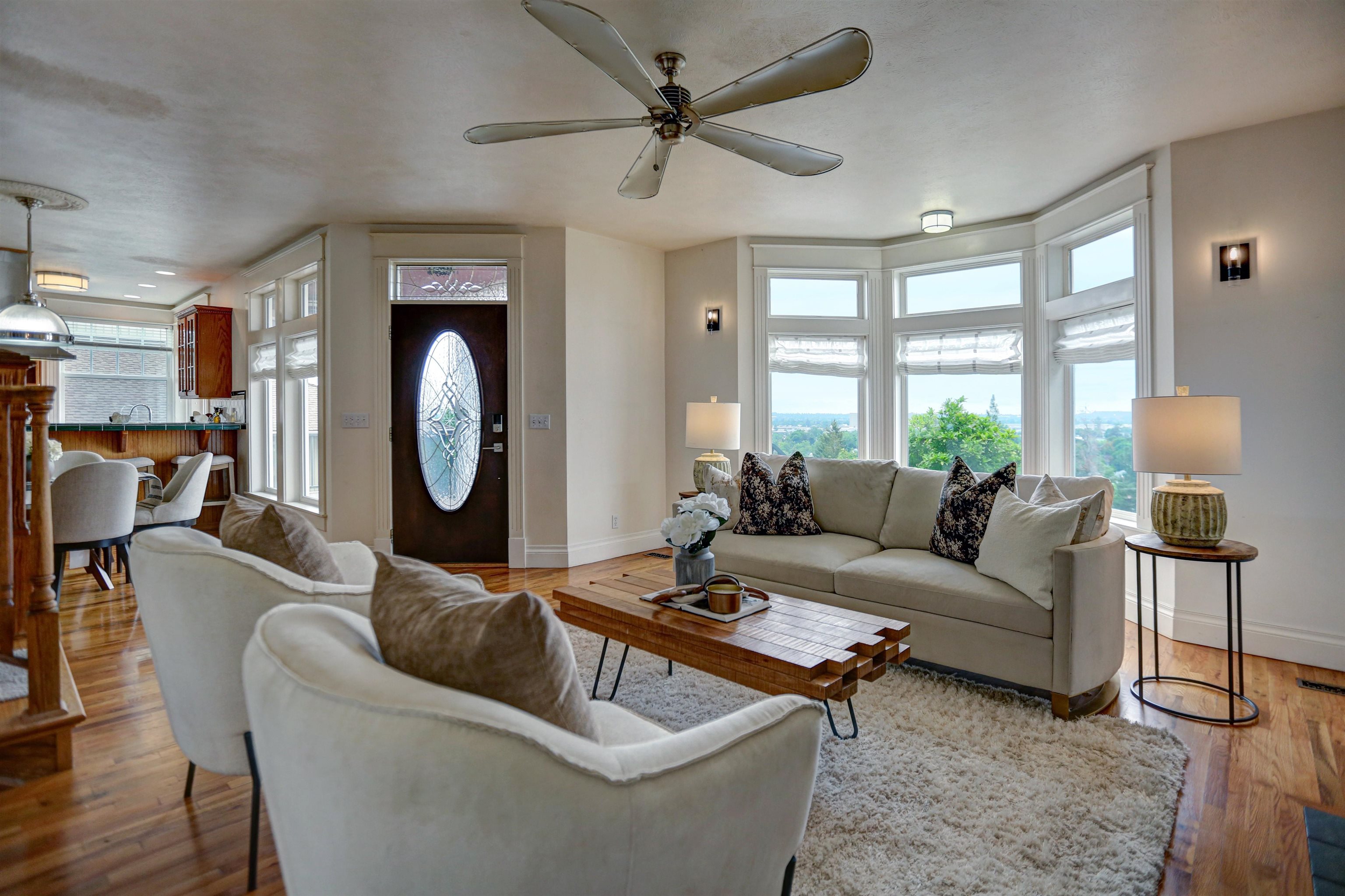 2424 E 9th Ave - Photo 7