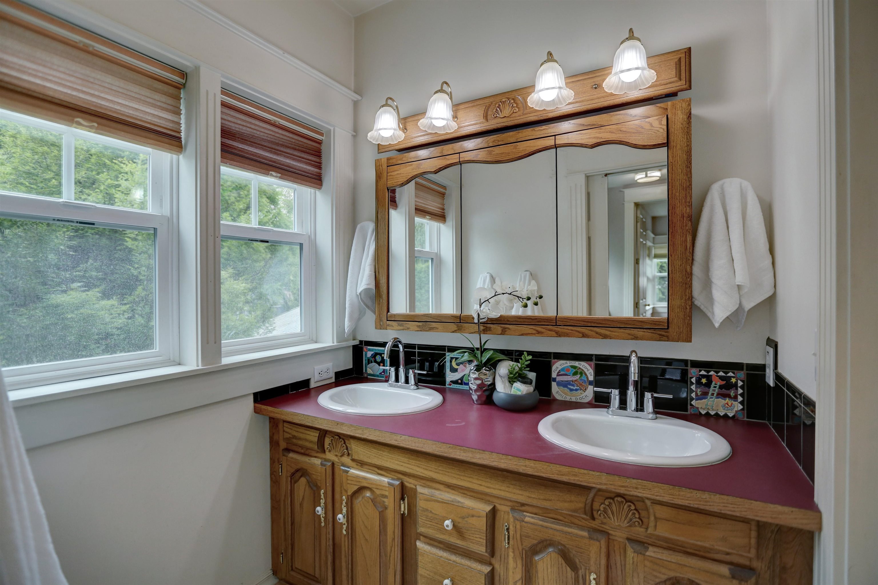 2424 E 9th Ave - Photo 26