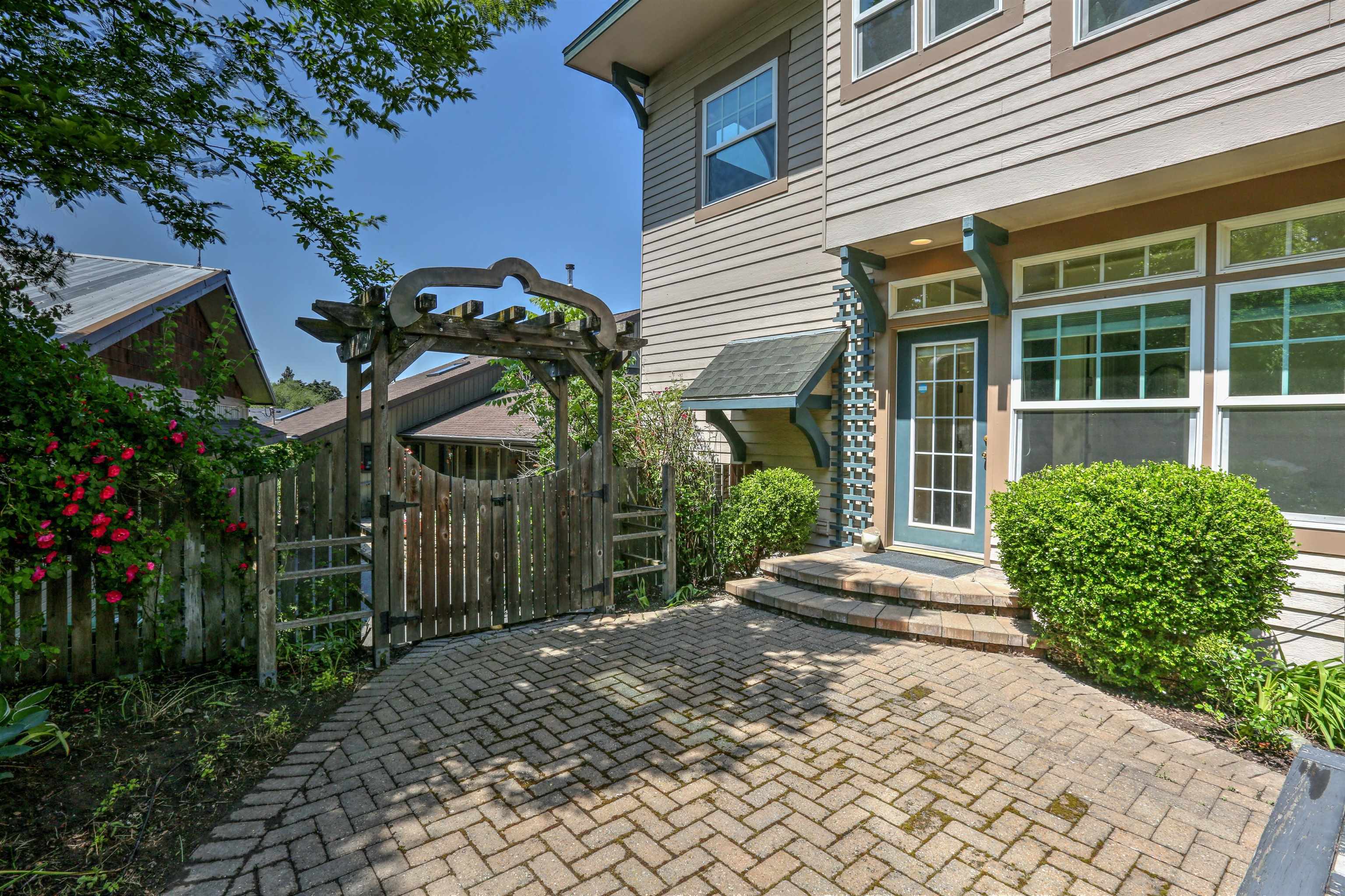 2424 E 9th Ave - Photo 46