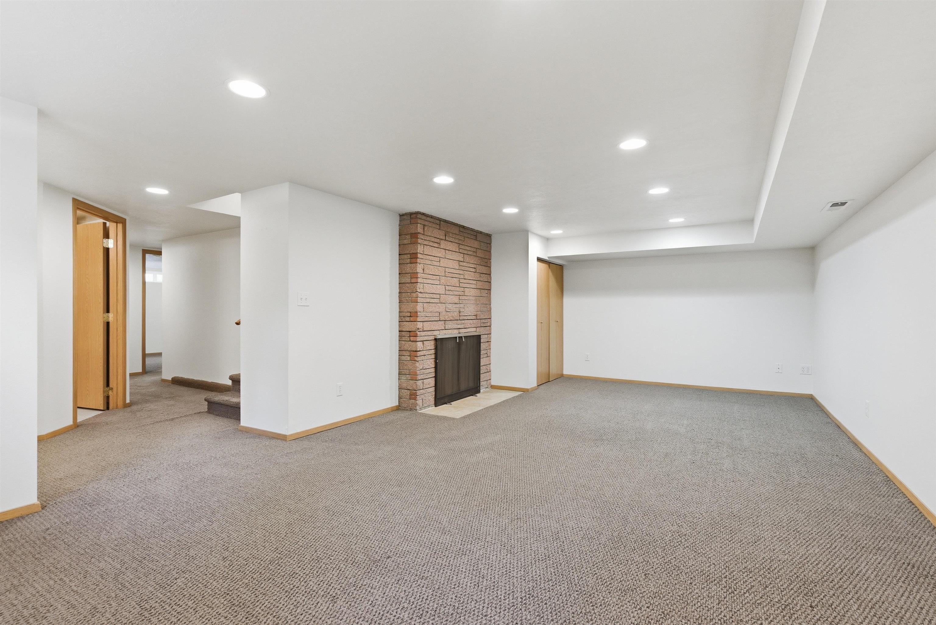 9415 N ATLANTIC St - Photo 26