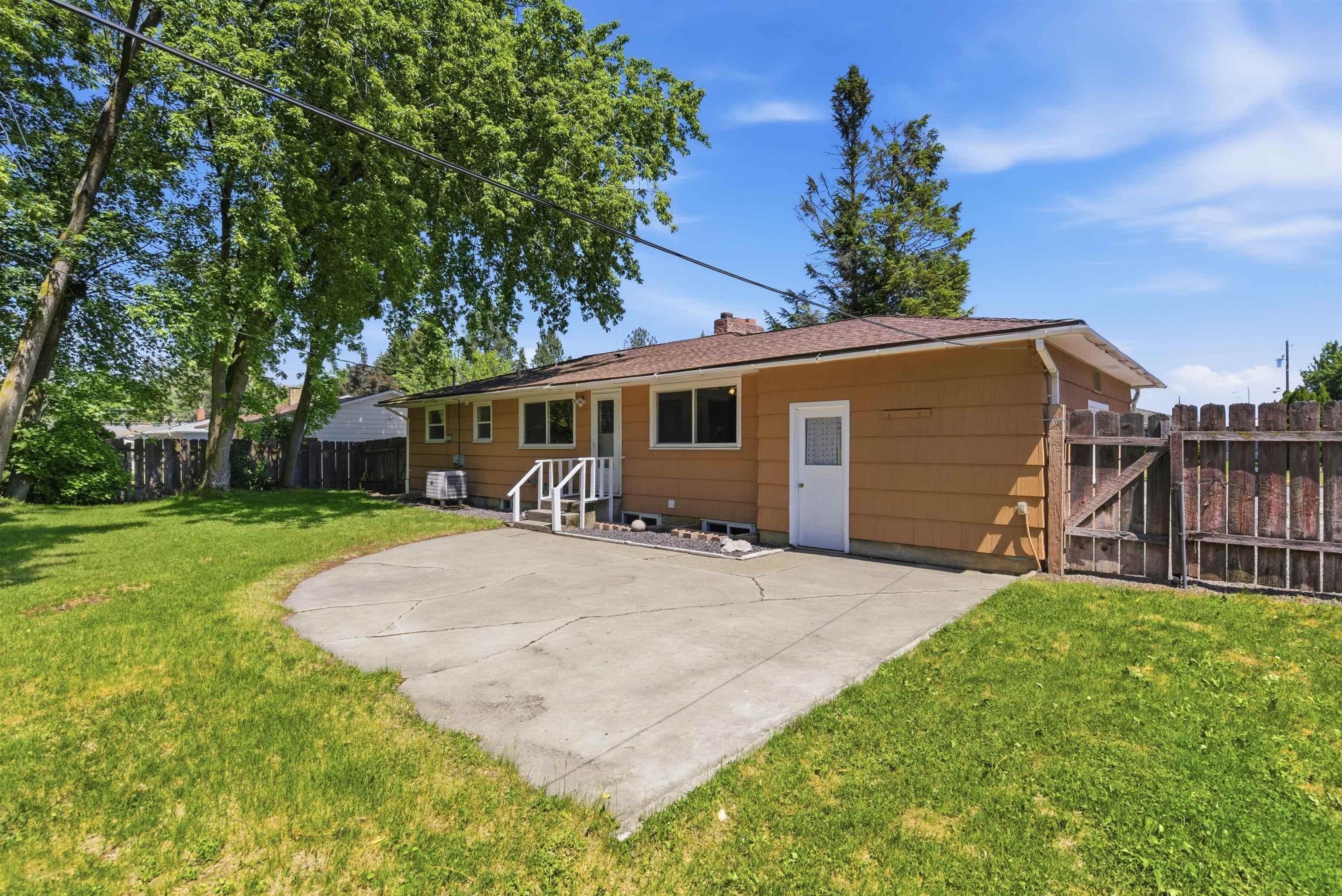 9415 N ATLANTIC St - Photo 37