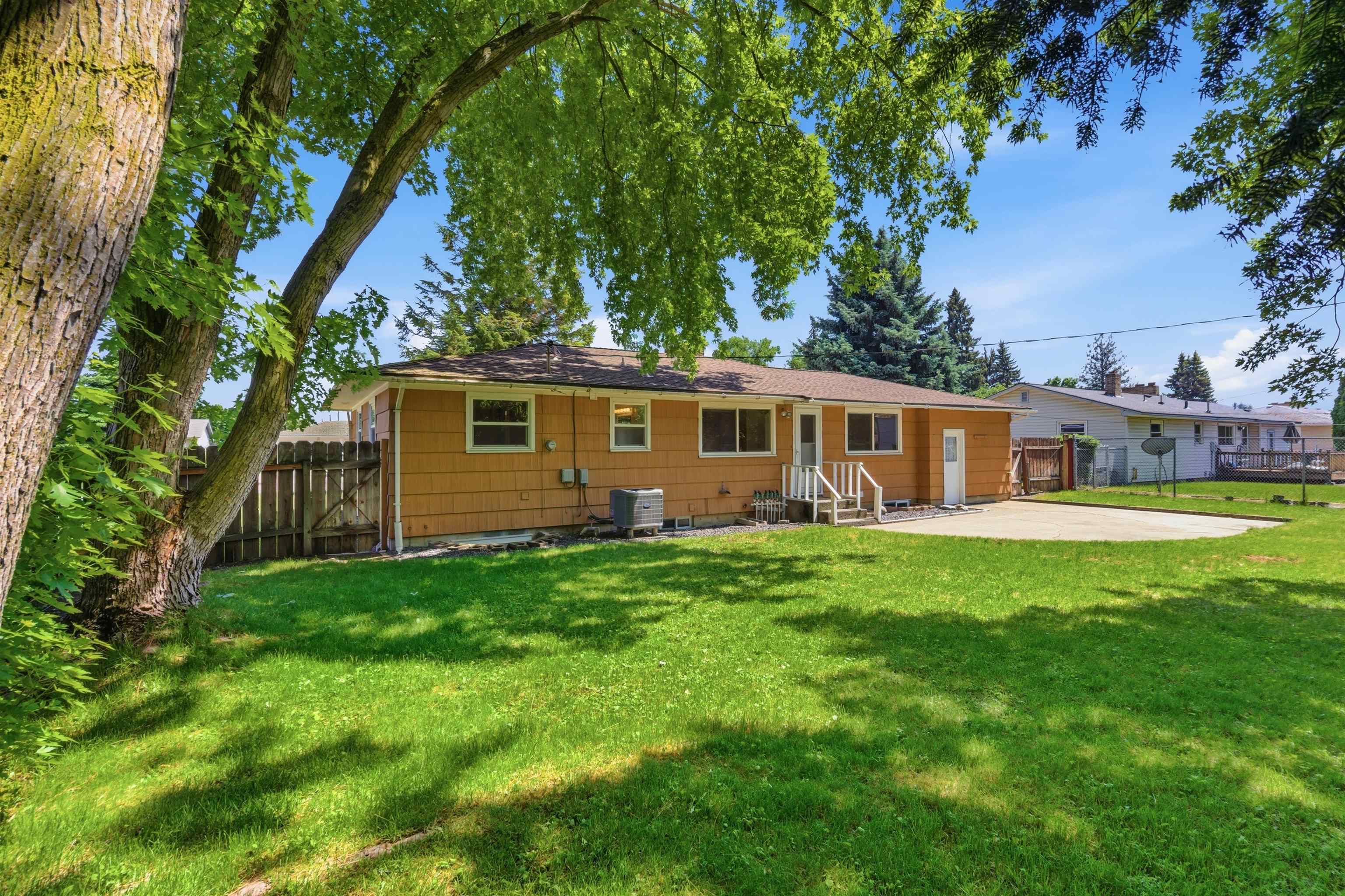 9415 N ATLANTIC St - Photo 41