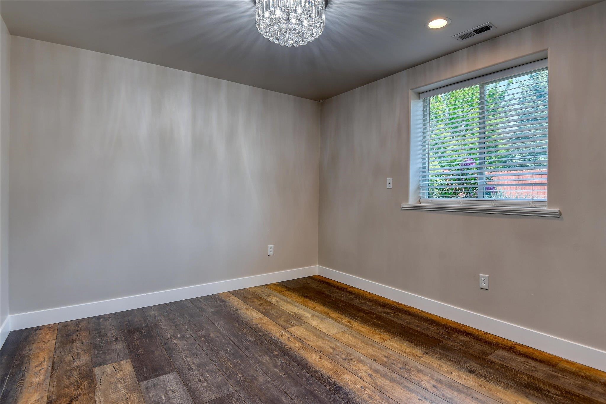 9012 N Ash St - Photo 27