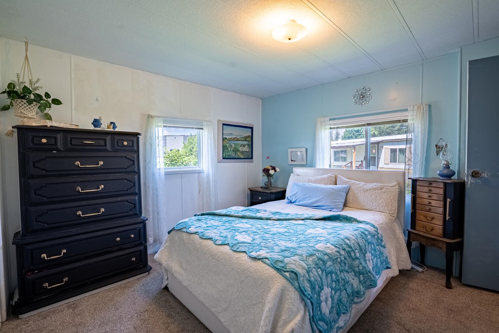 3925 E FARWELL Rd - Photo 6