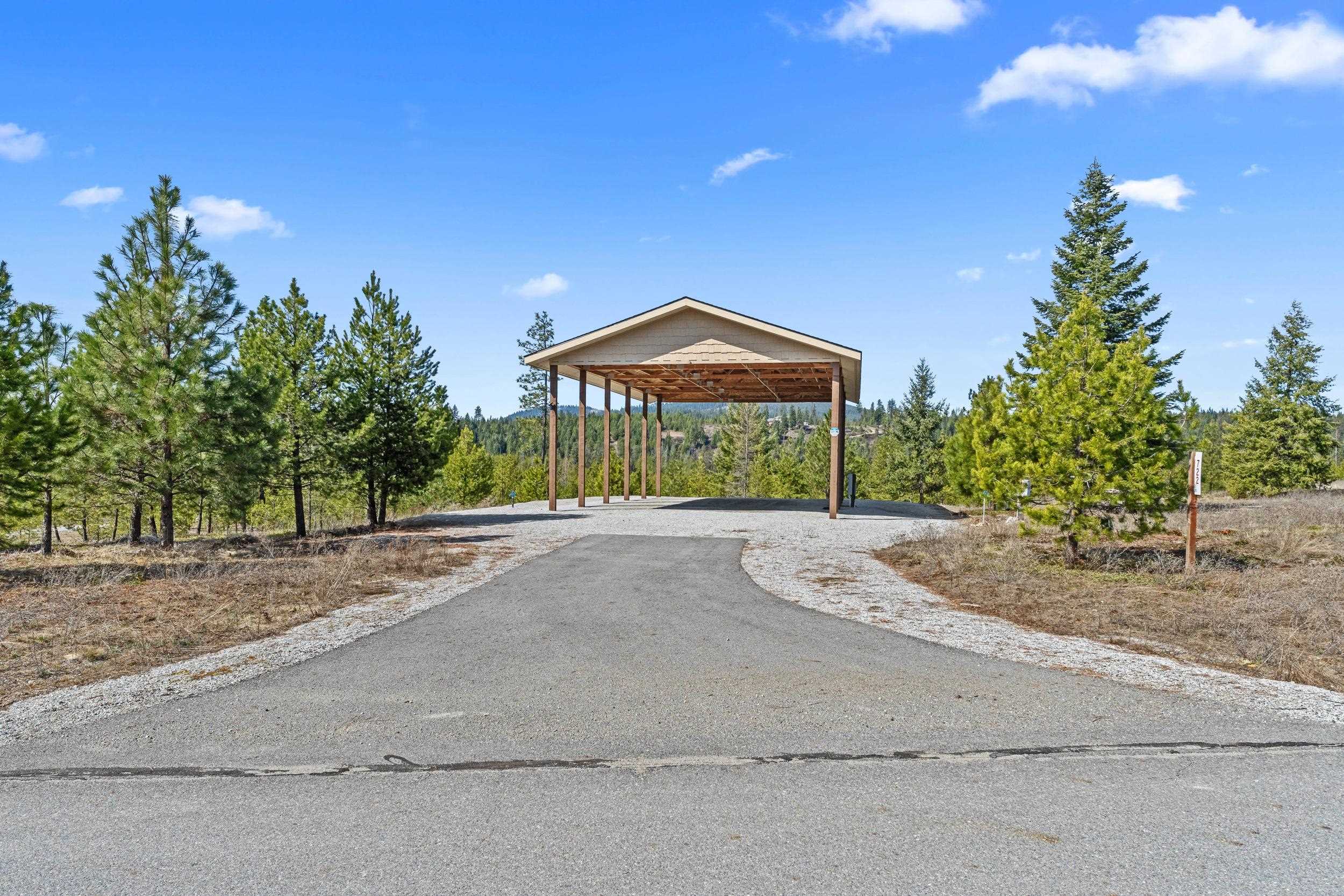 722 Panorama Dr - Photo 6