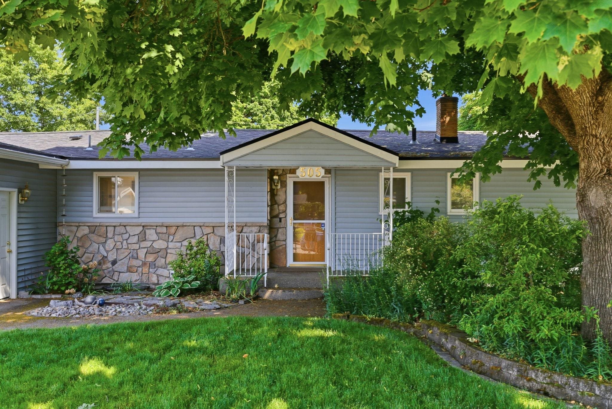 505 S Vercler Rd - Photo 2