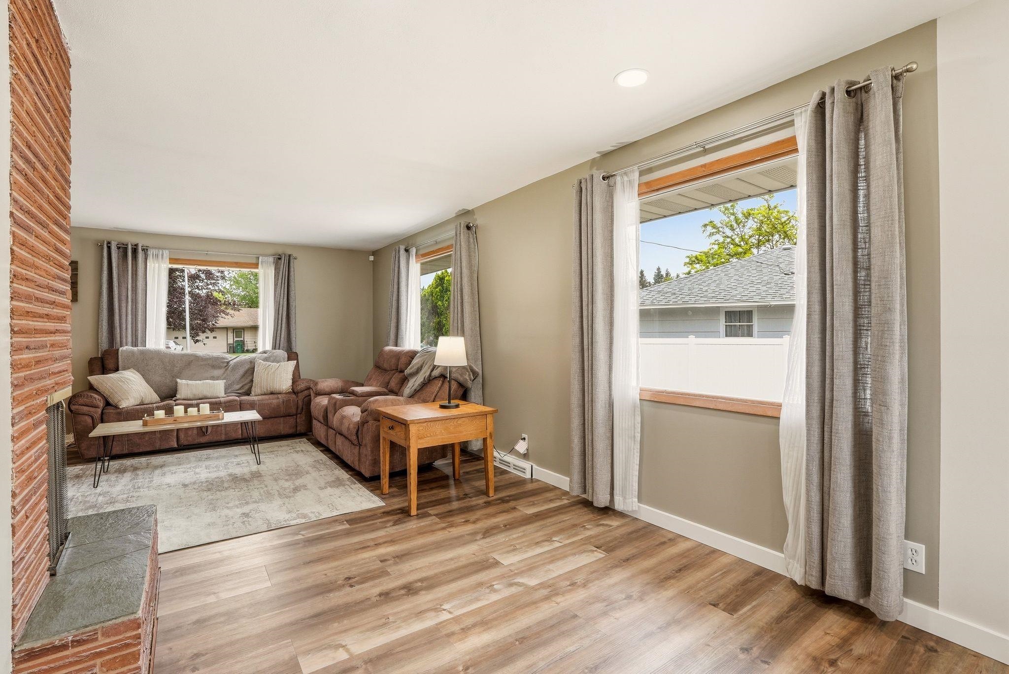 1115 N Balfour Ct - Photo 7
