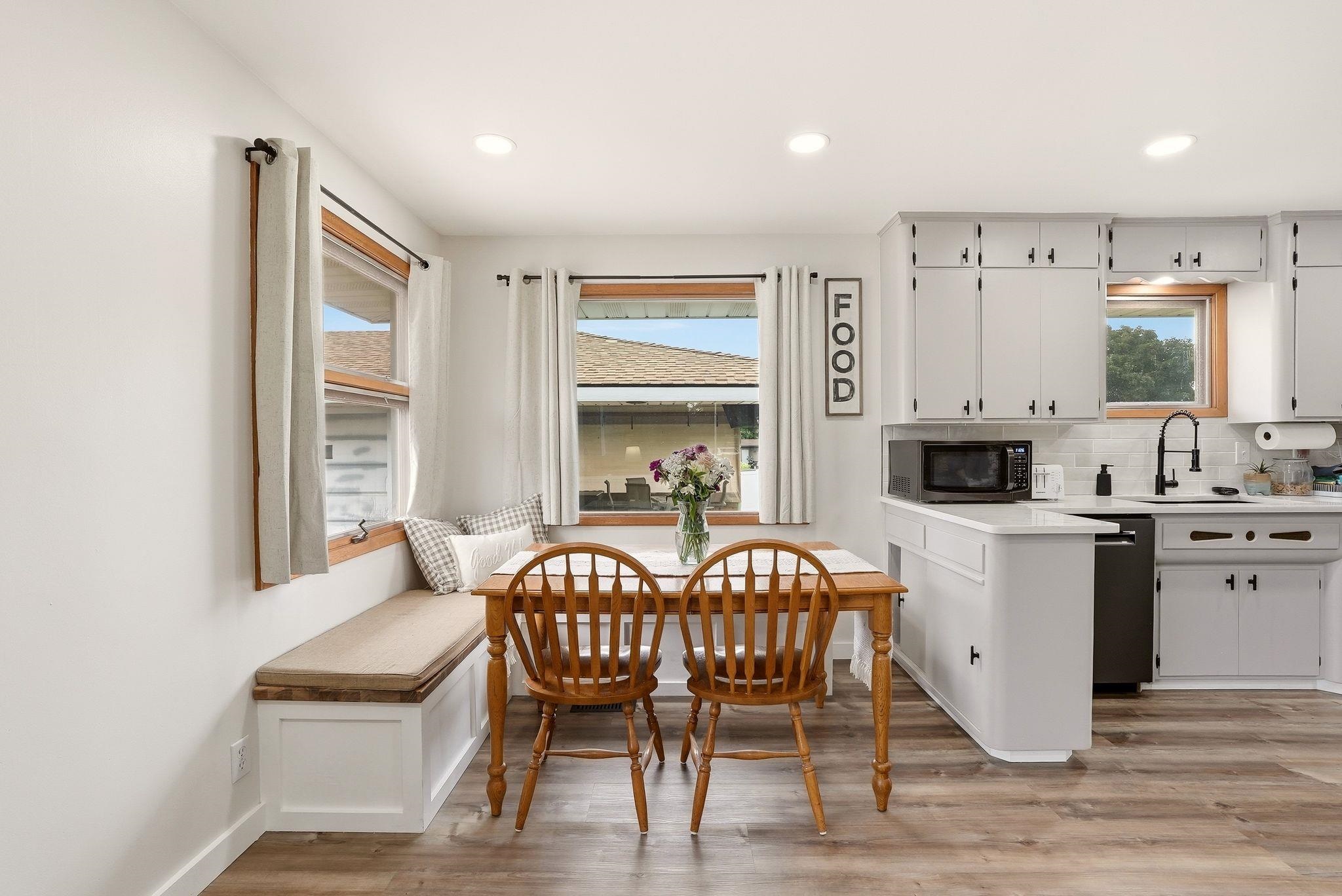 1115 N Balfour Ct - Photo 8