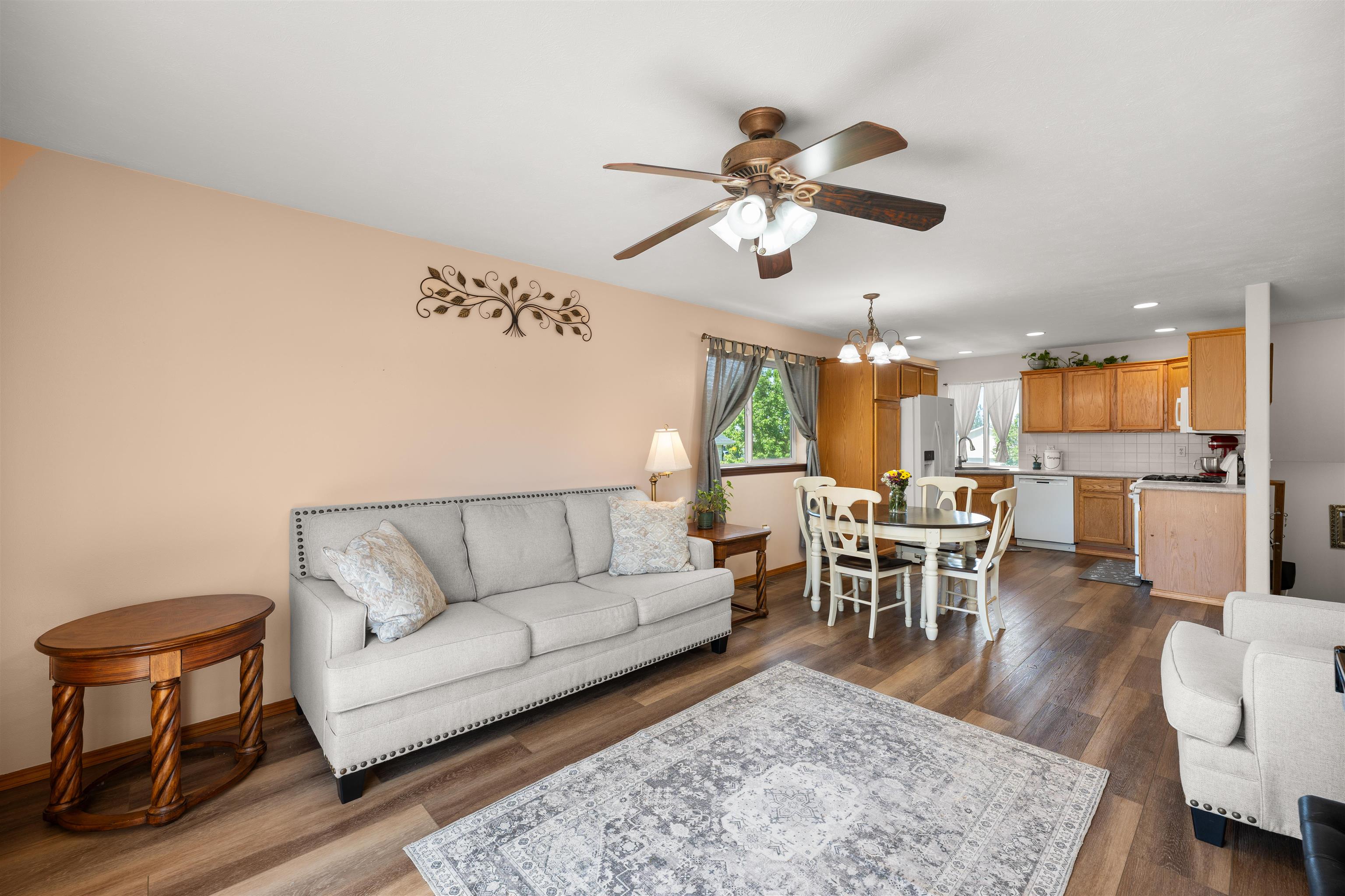 4612 E 13th Ave - Photo 6