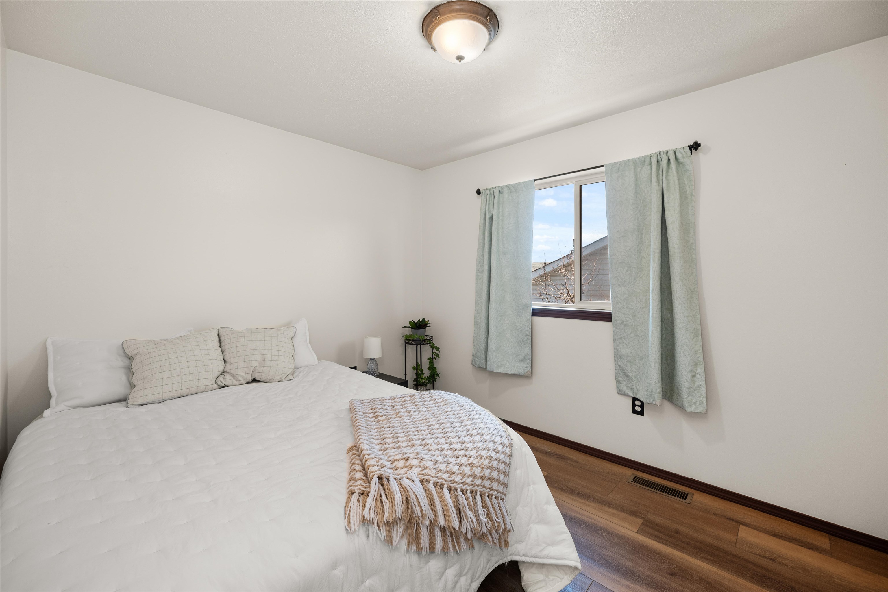 4612 E 13th Ave - Photo 12