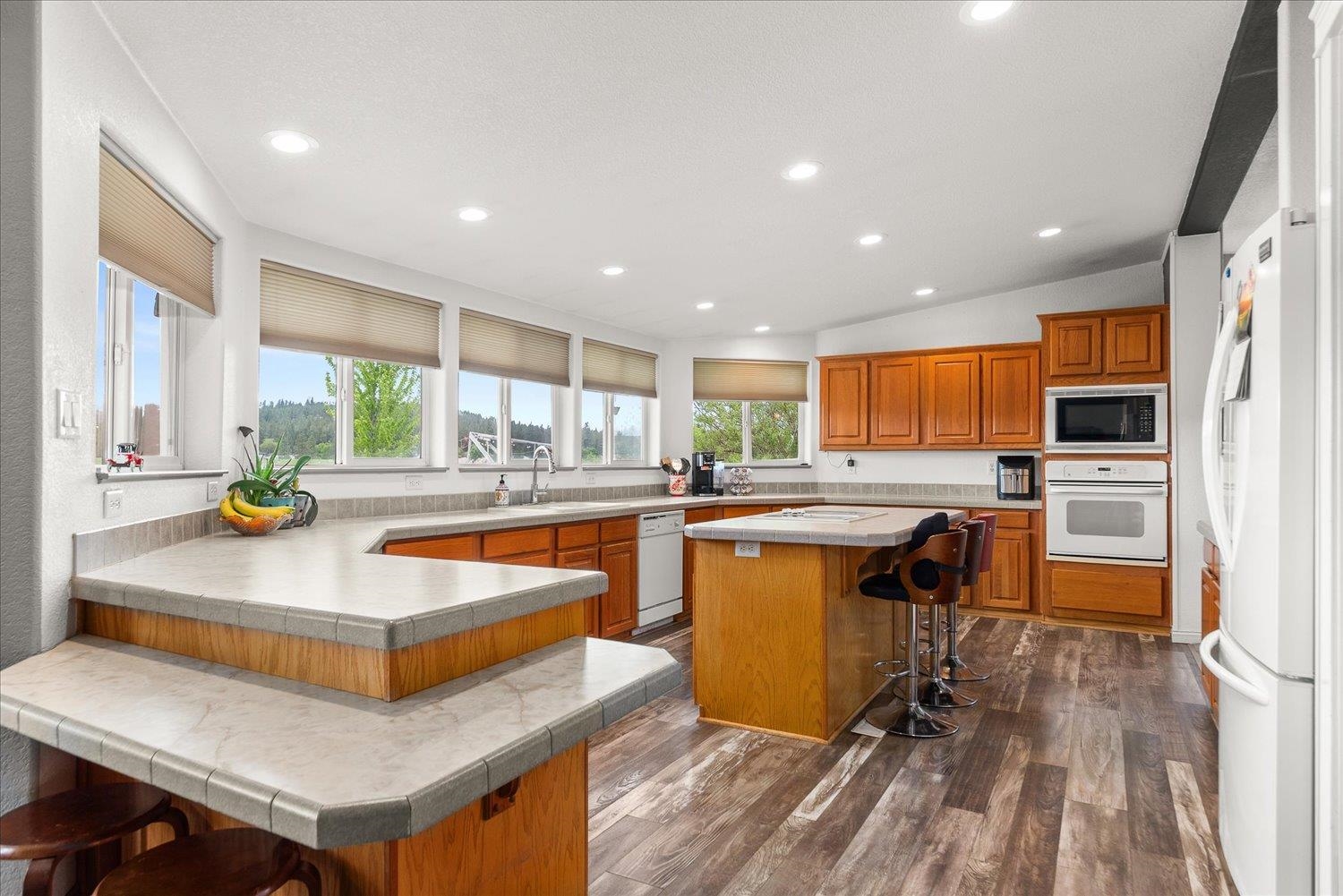 20211 N Austin Rd - Photo 17