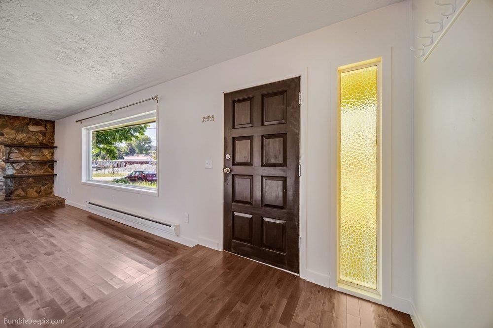 327 W 5th St - Photo 8
