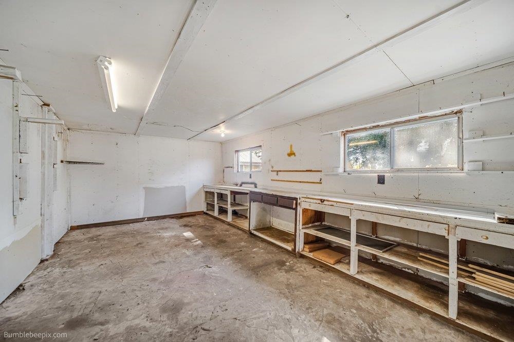 327 W 5th St - Photo 21