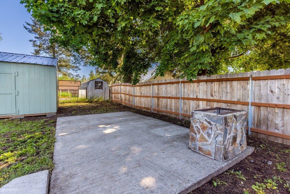 327 W 5th St - Photo 24